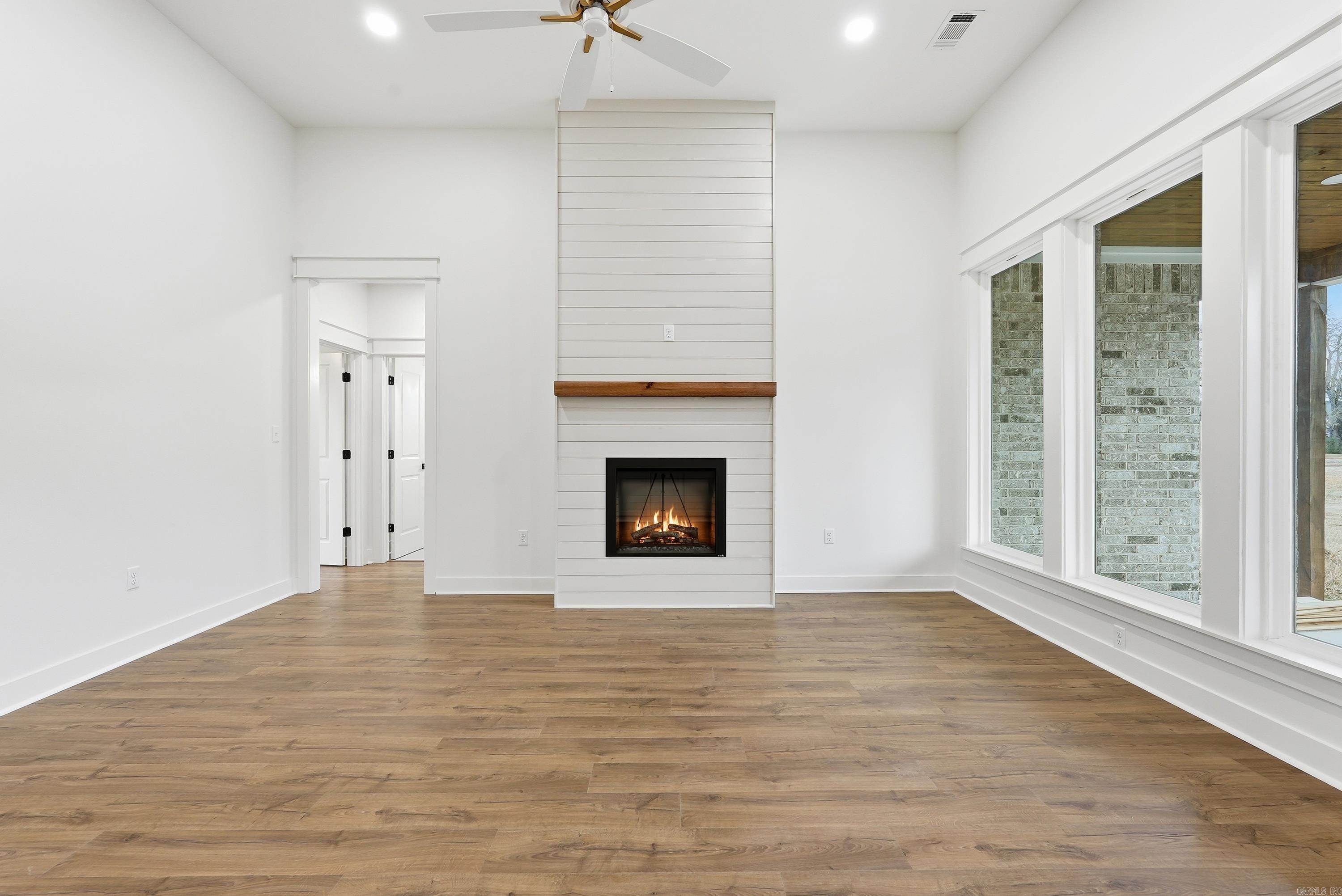 31 Sunny  Morrilton, AR