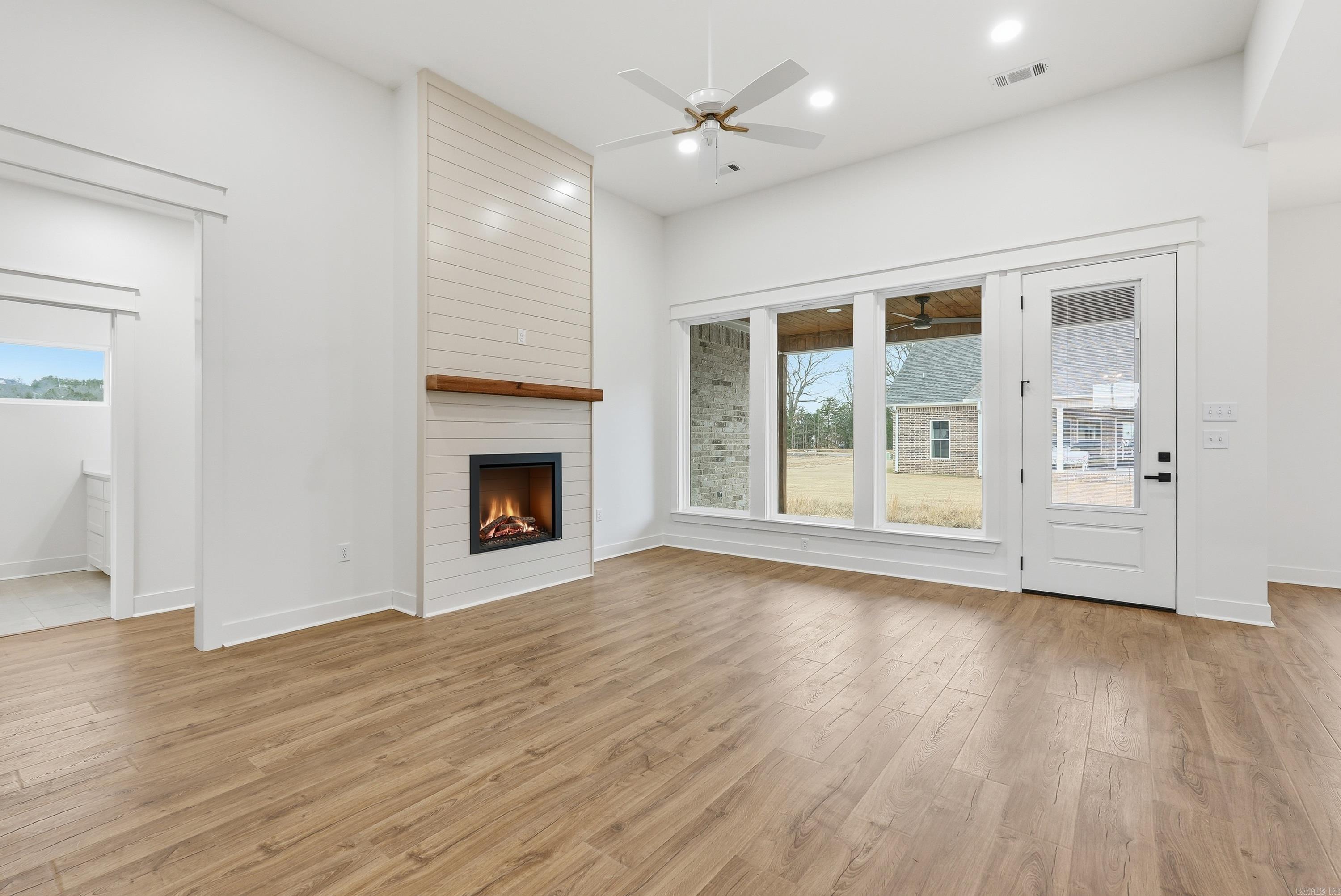 31 Sunny  Morrilton, AR