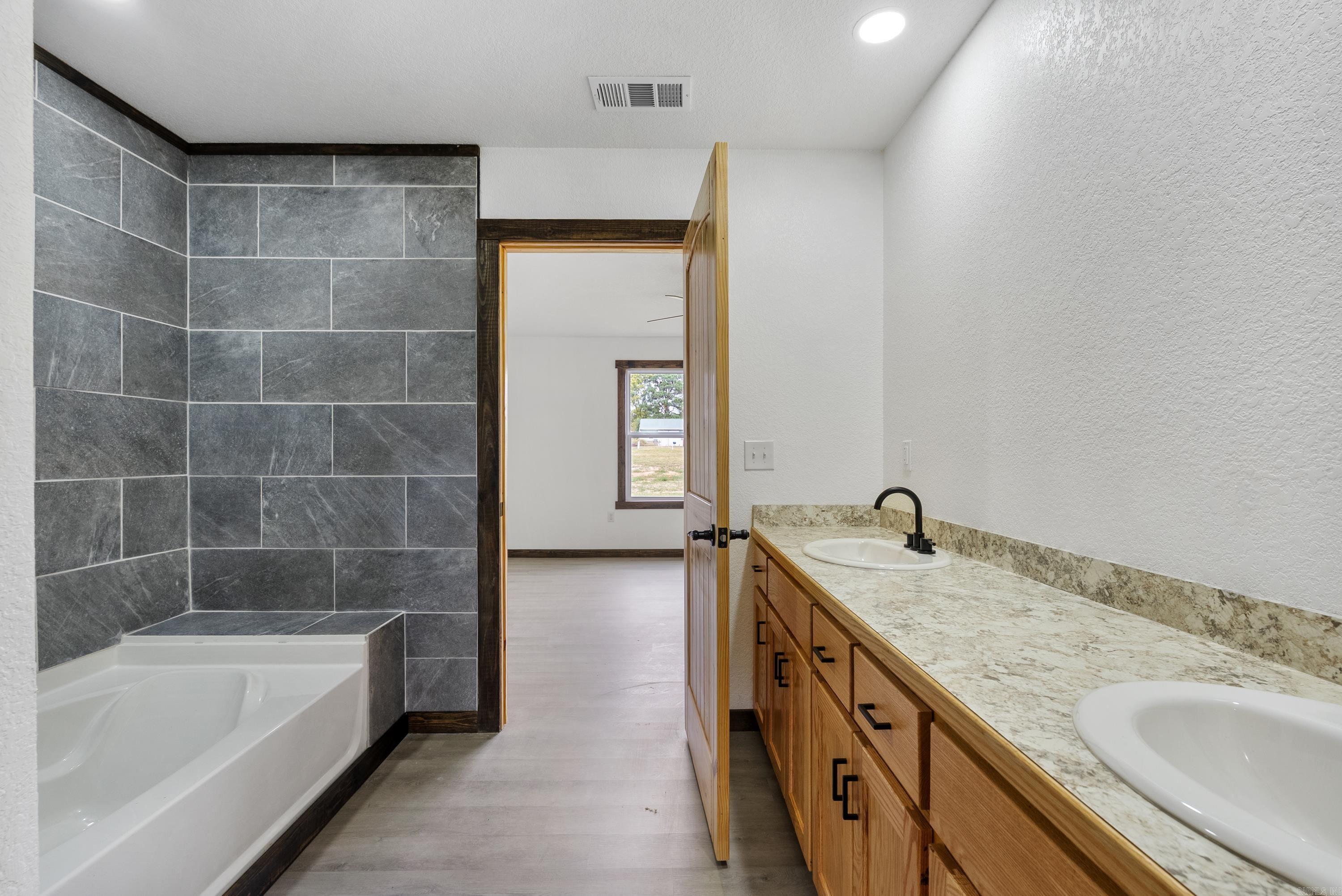 642 School  Rose Bud, AR