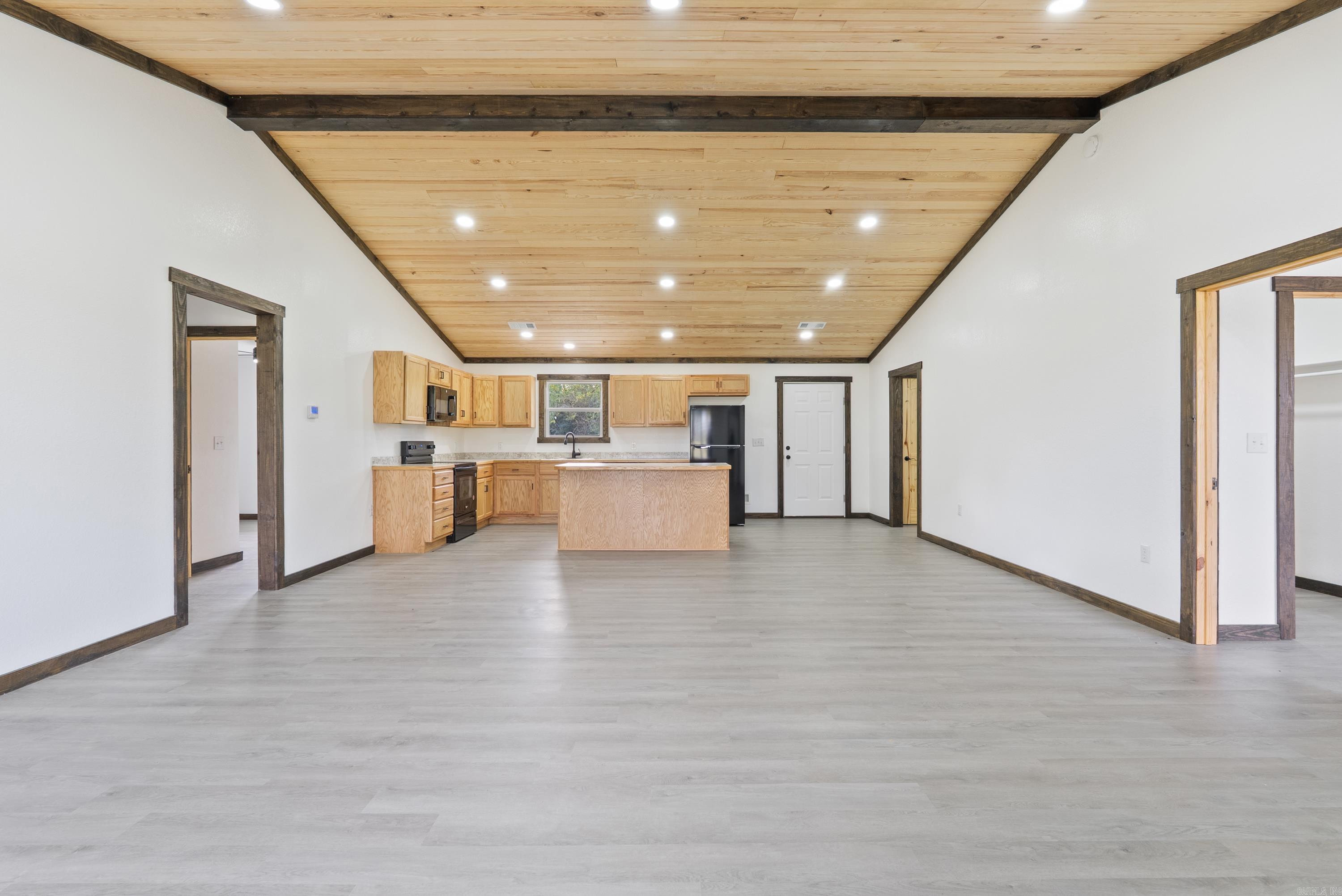 642 School  Rose Bud, AR