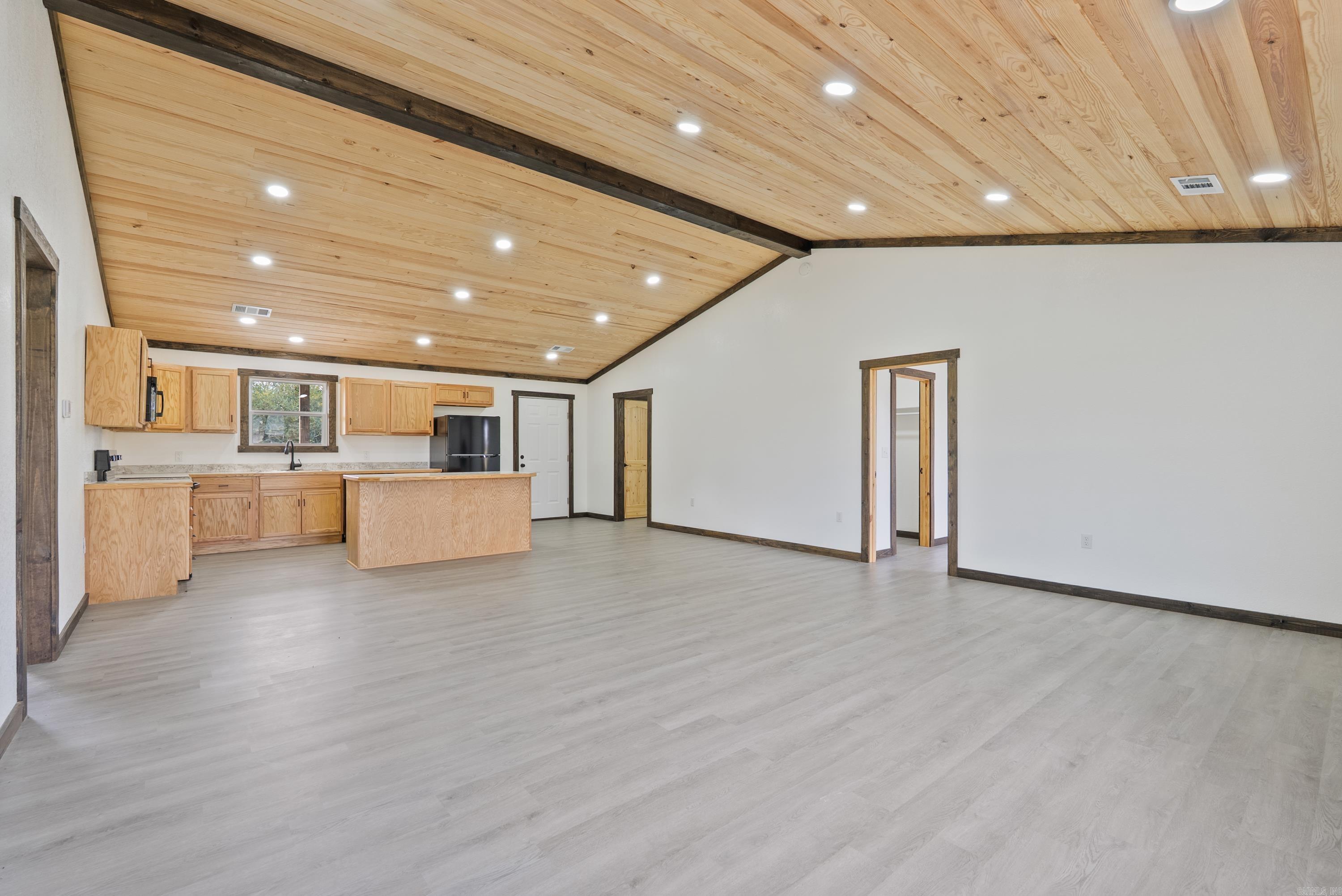 642 School  Rose Bud, AR