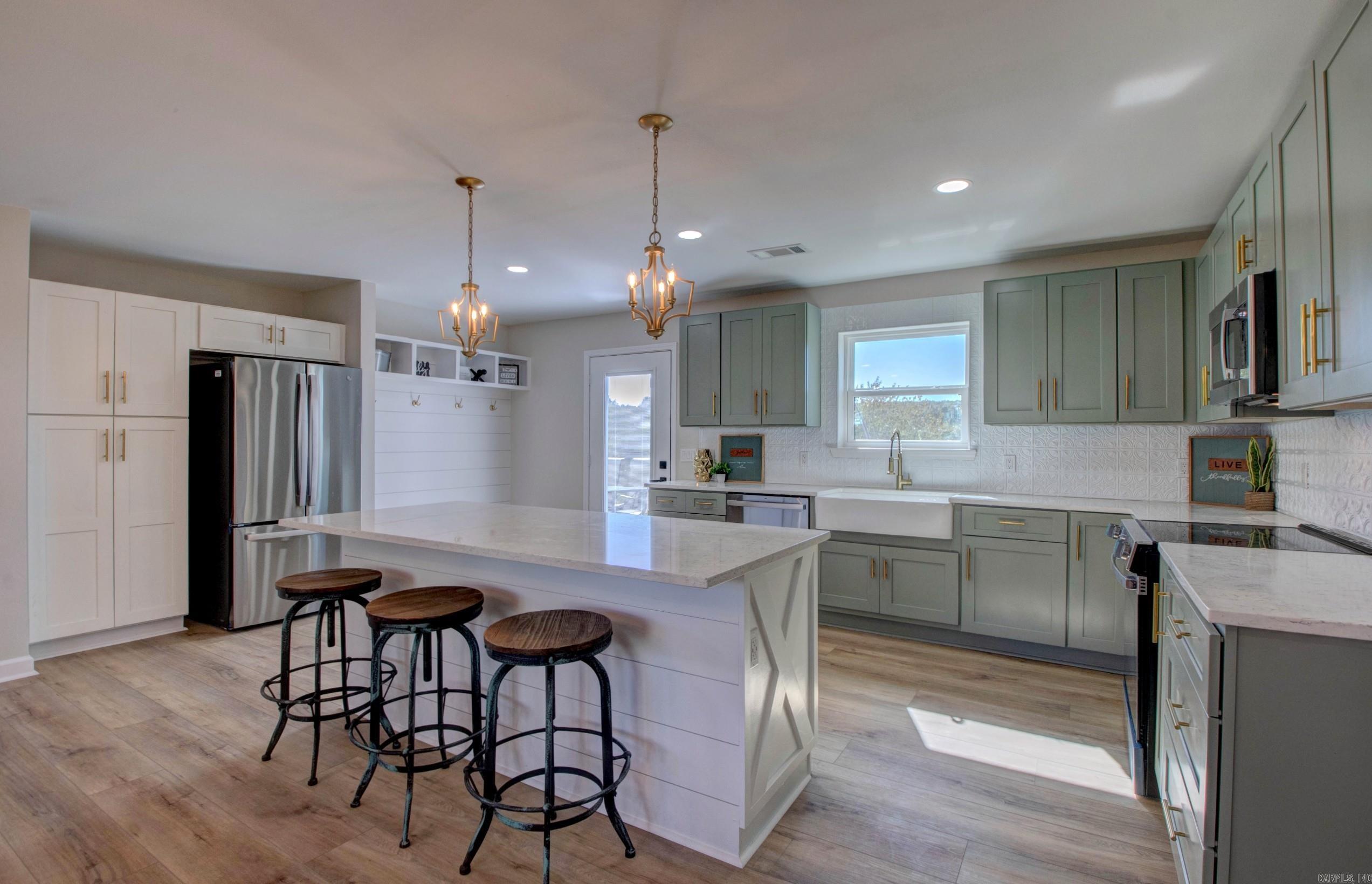 15 Conrad  Higden, AR