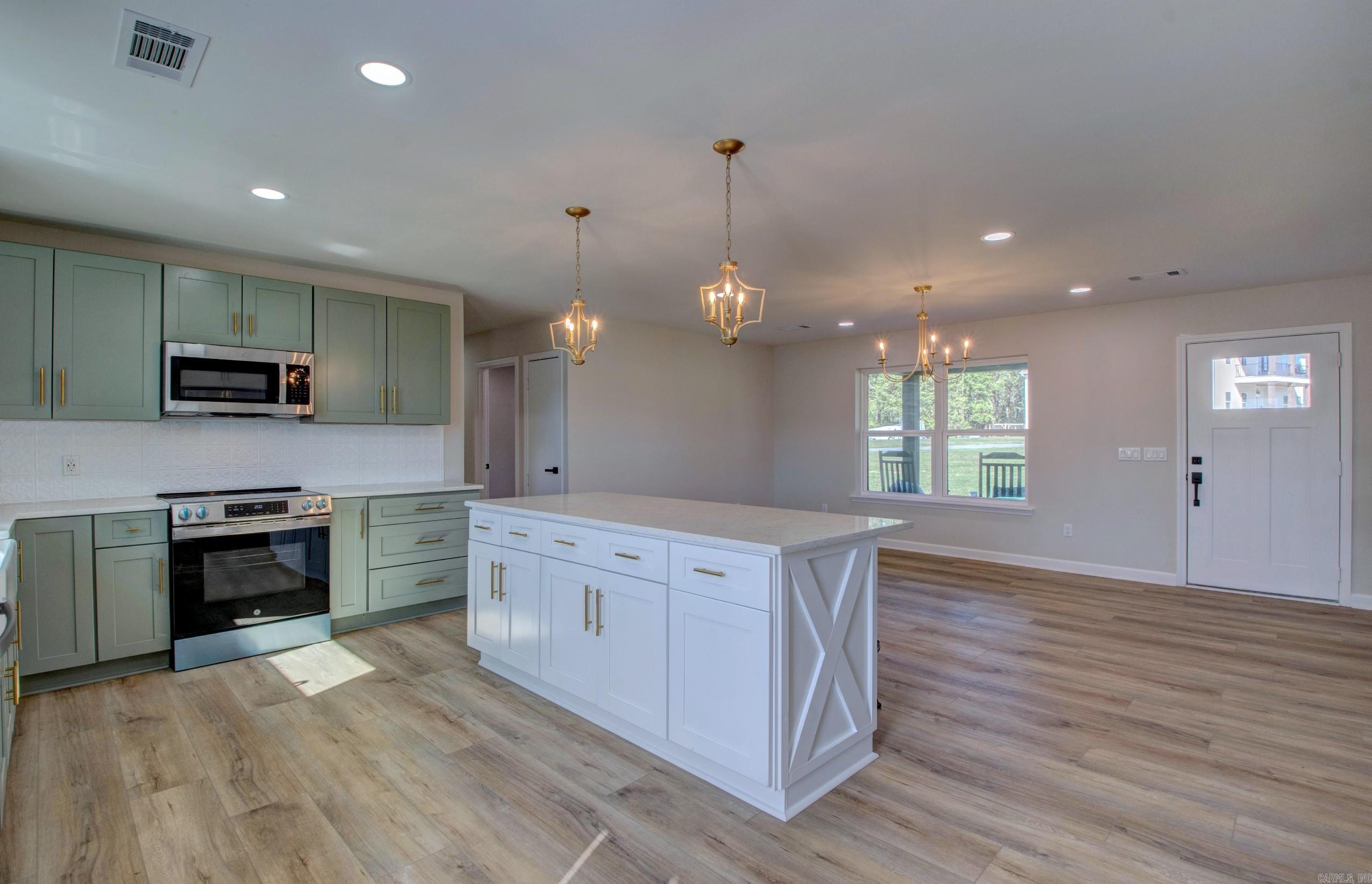 15 Conrad  Higden, AR