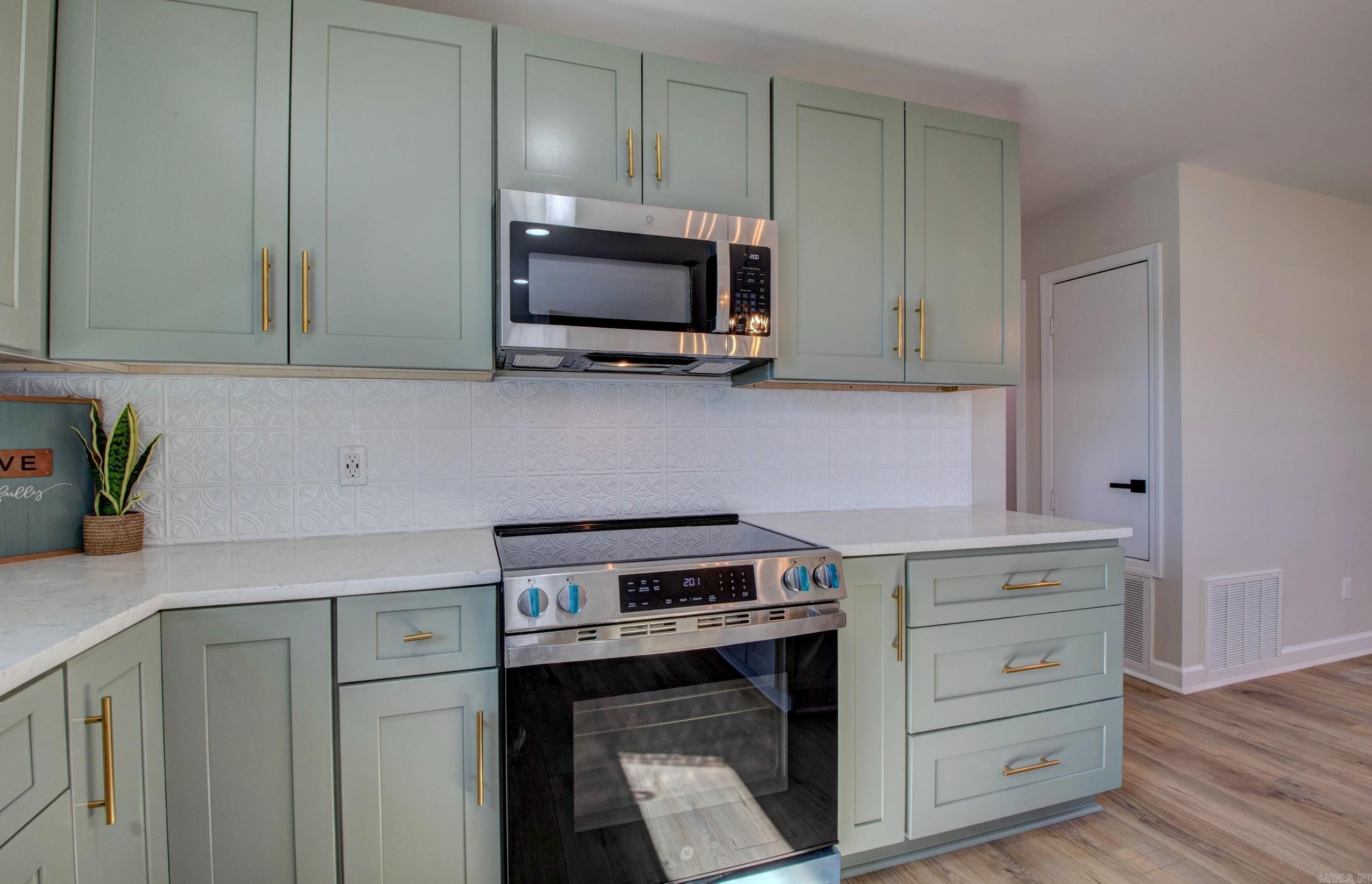 15 Conrad  Higden, AR