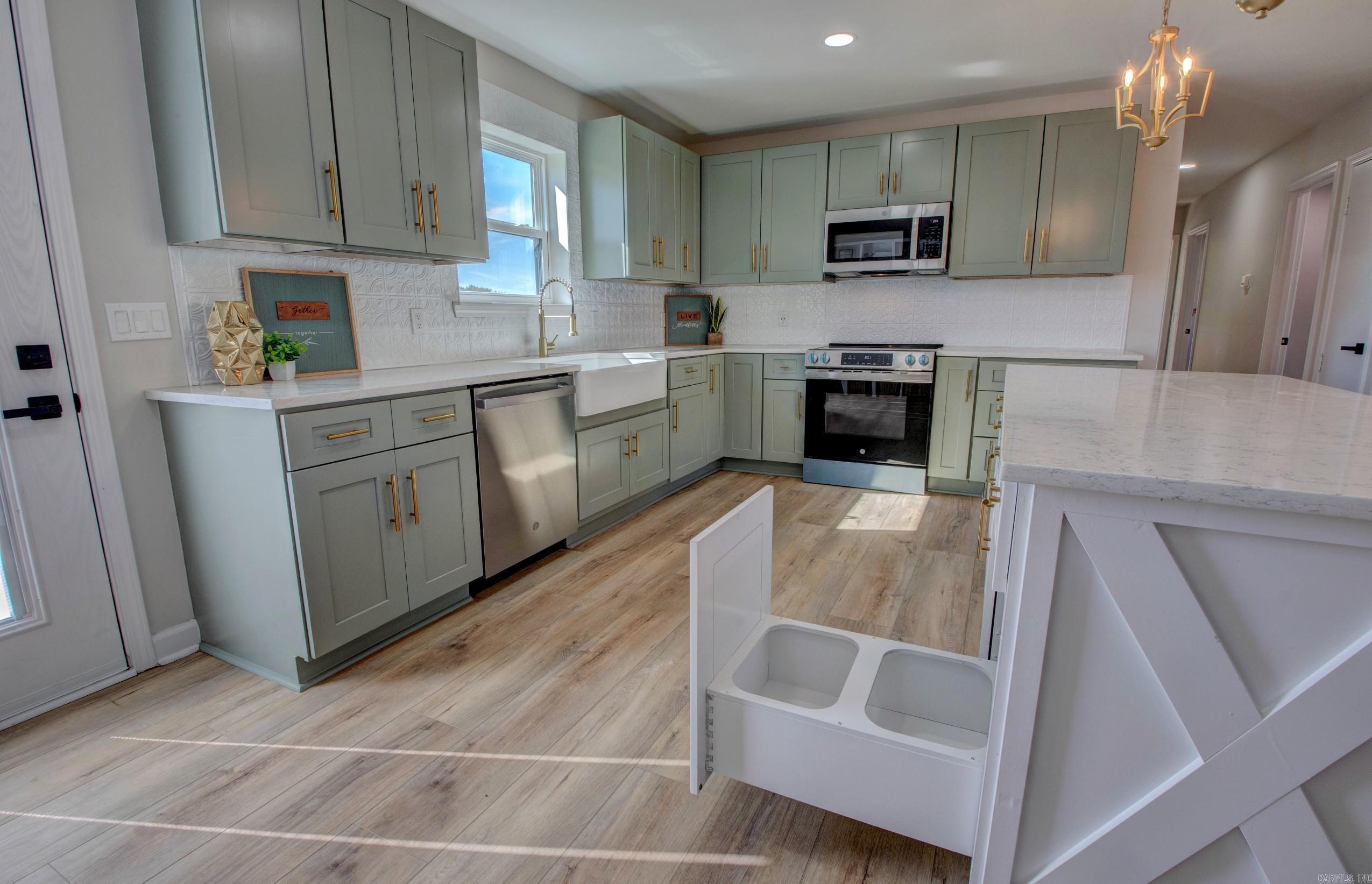 15 Conrad  Higden, AR