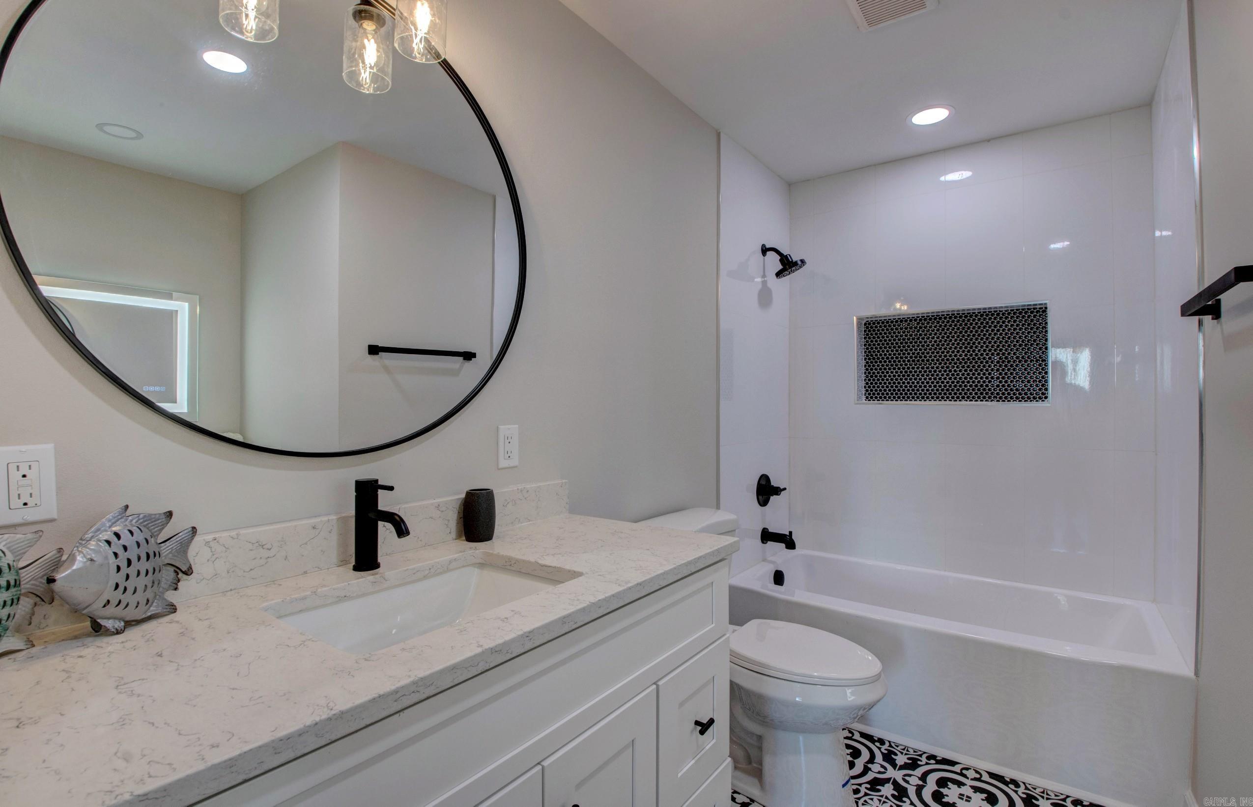 15 Conrad  Higden, AR