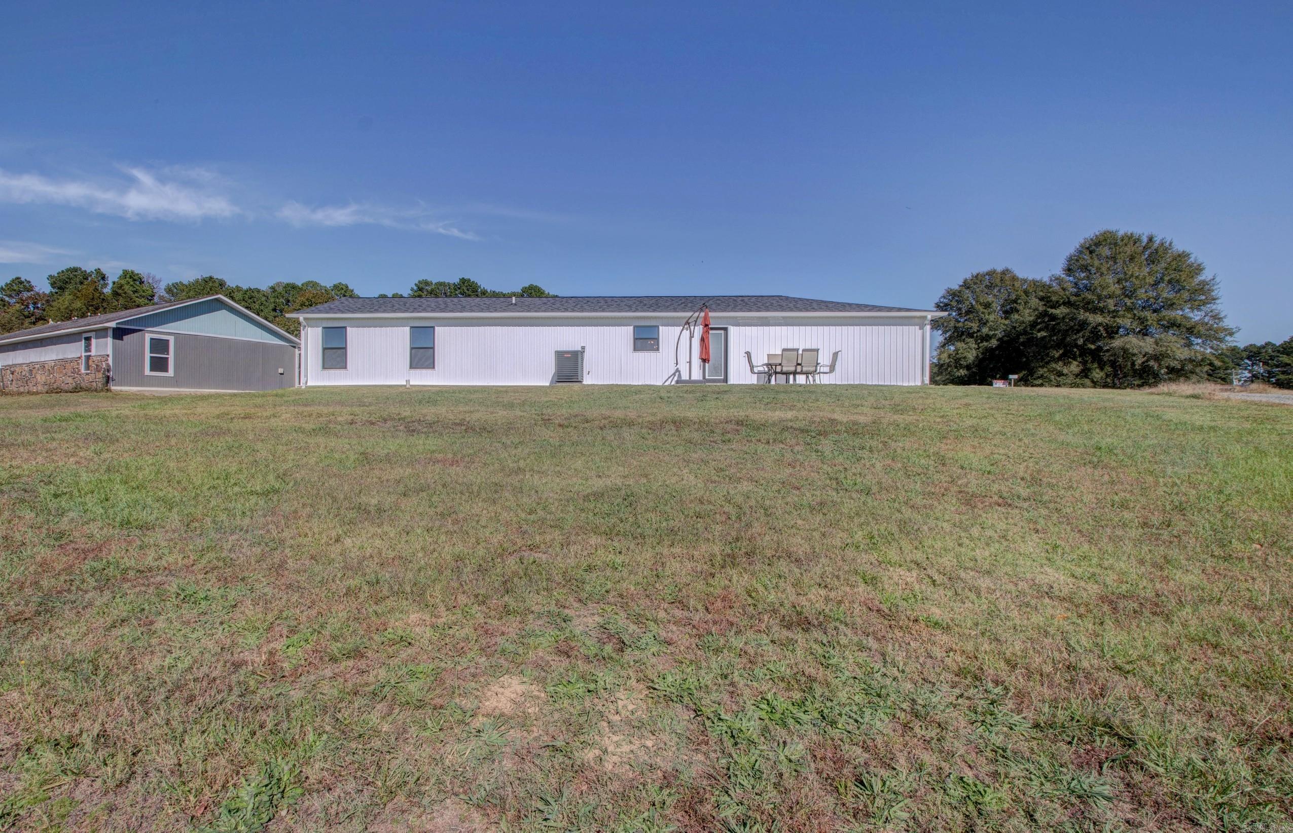 15 Conrad  Higden, AR