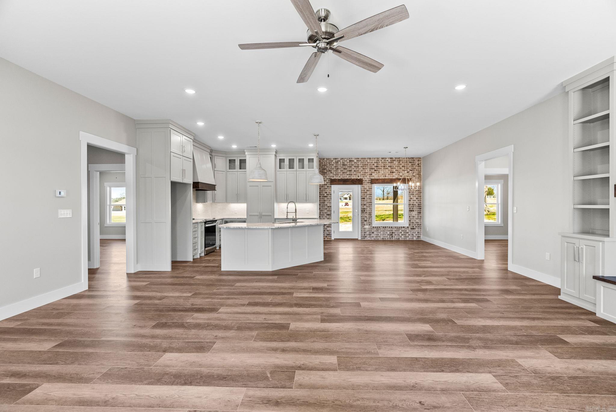 122 Republican Loop  Greenbrier, AR