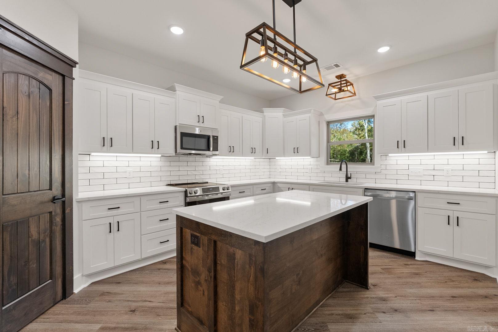 44 Sky Eagle Drive  Greenbrier, AR