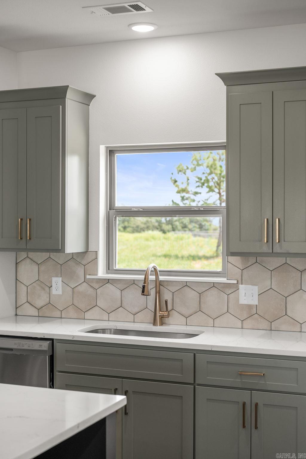 32 High Point Drive Greenbrier, AR 72058