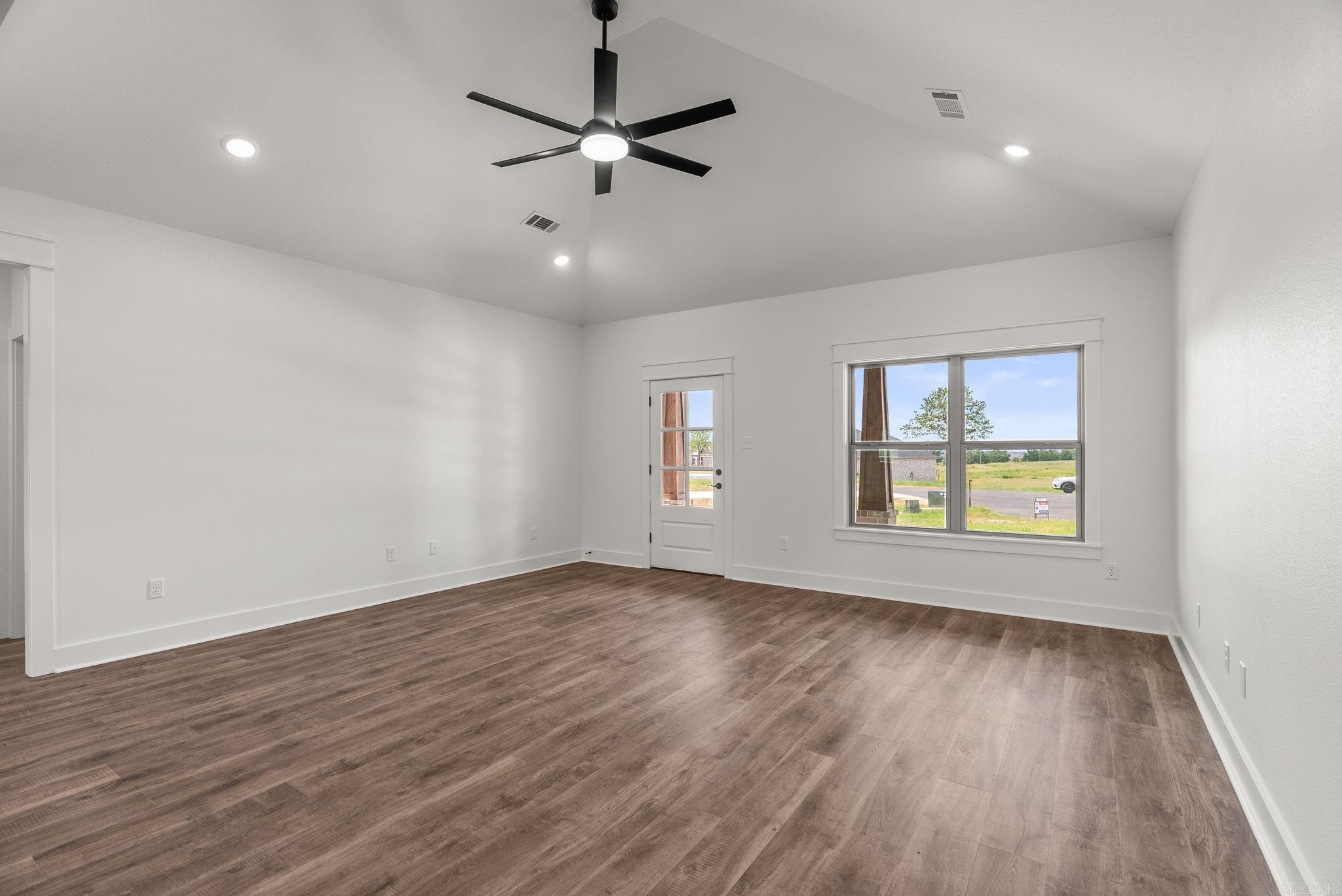 32 High Point Drive Greenbrier, AR 72058