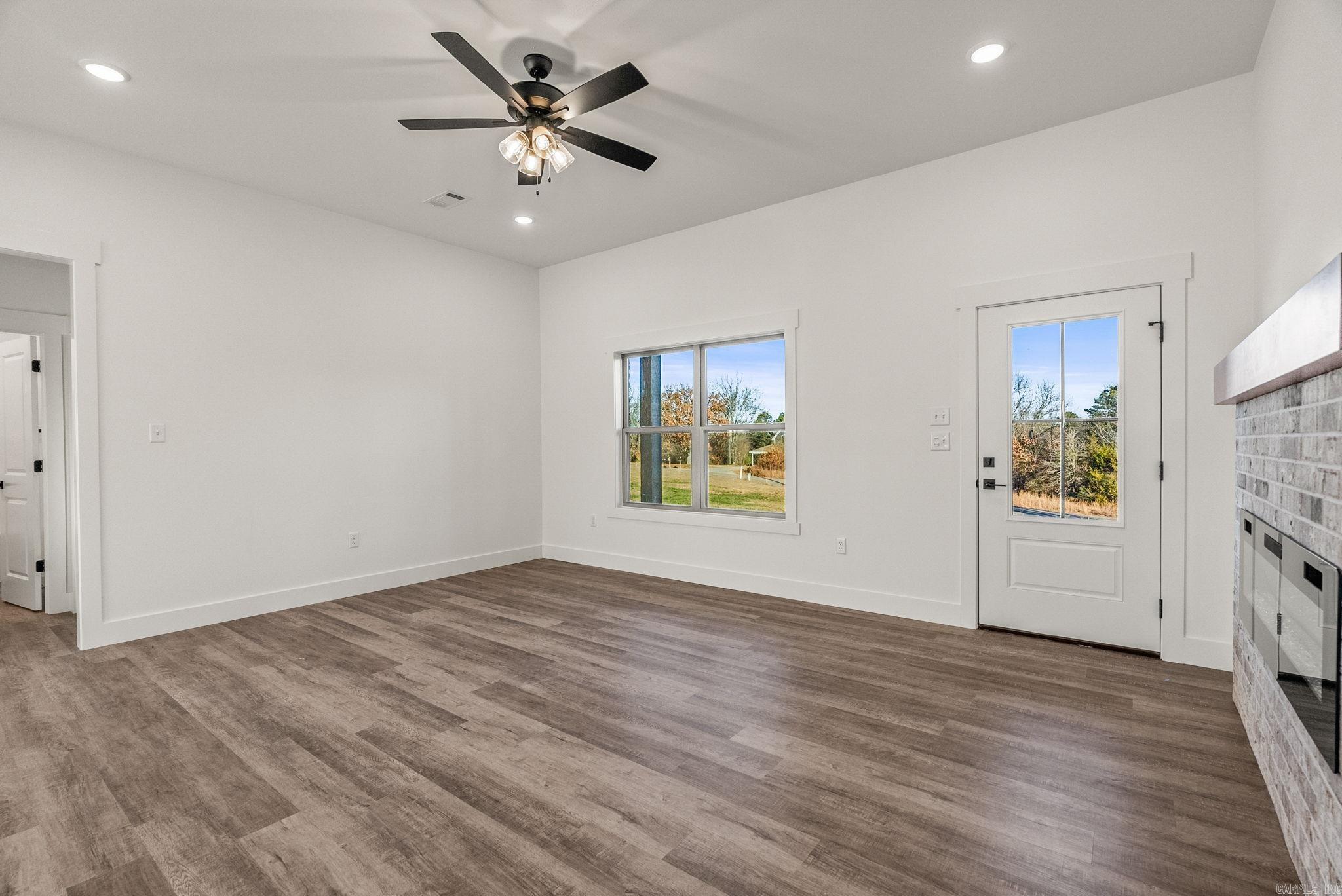 21 West Cedar Hill Road Greenbrier, AR 72058