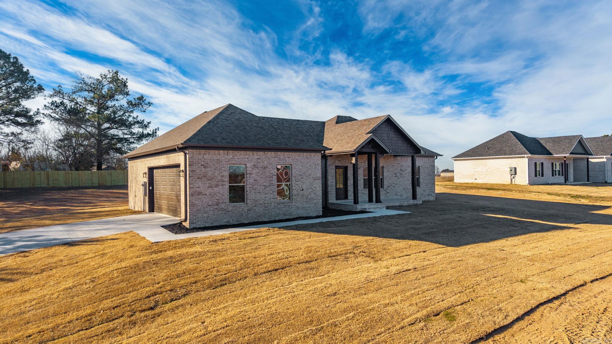21 West Cedar Hill Road Greenbrier, AR 72058