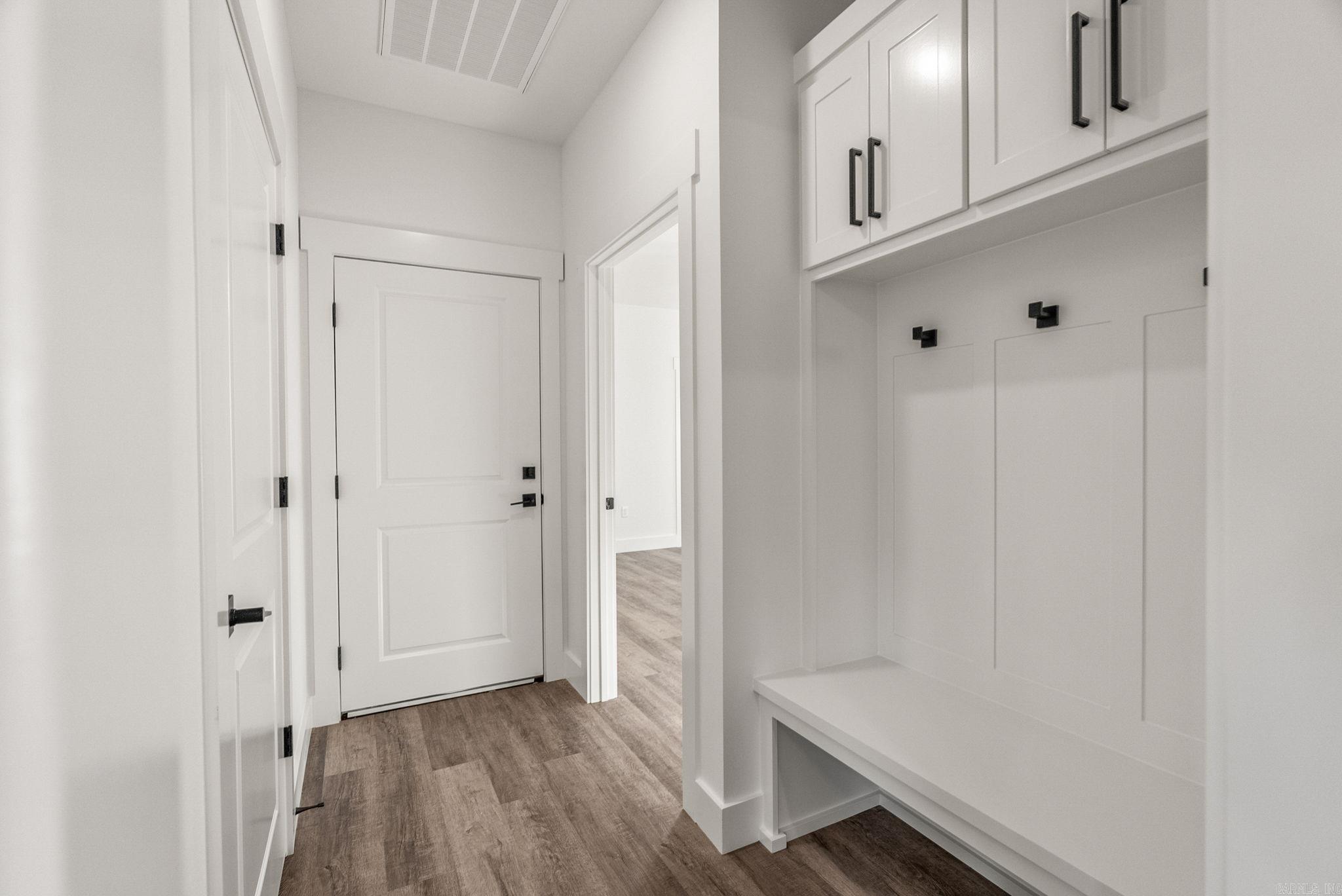 21 West Cedar Hill Road Greenbrier, AR 72058