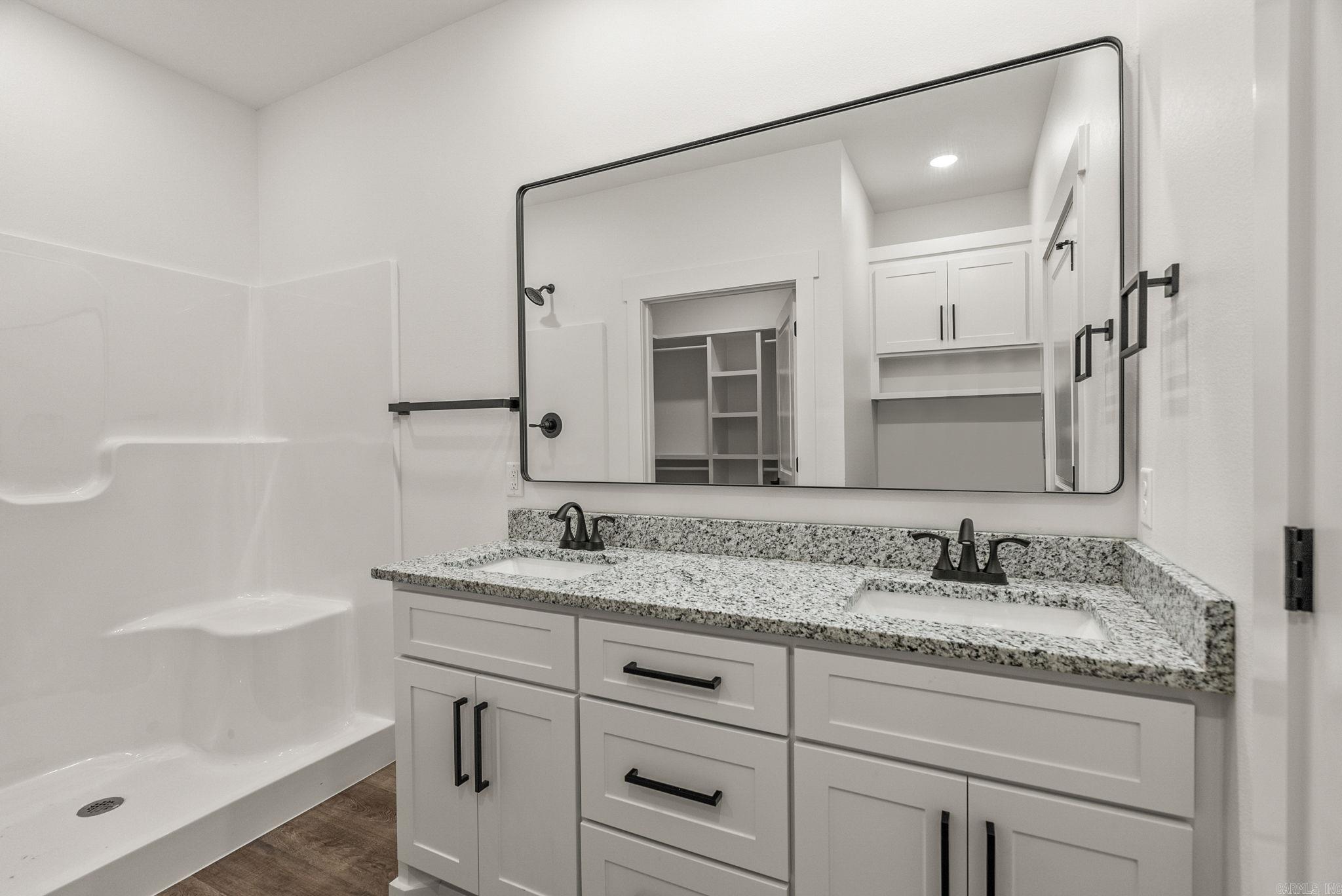 21 West Cedar Hill Road Greenbrier, AR 72058