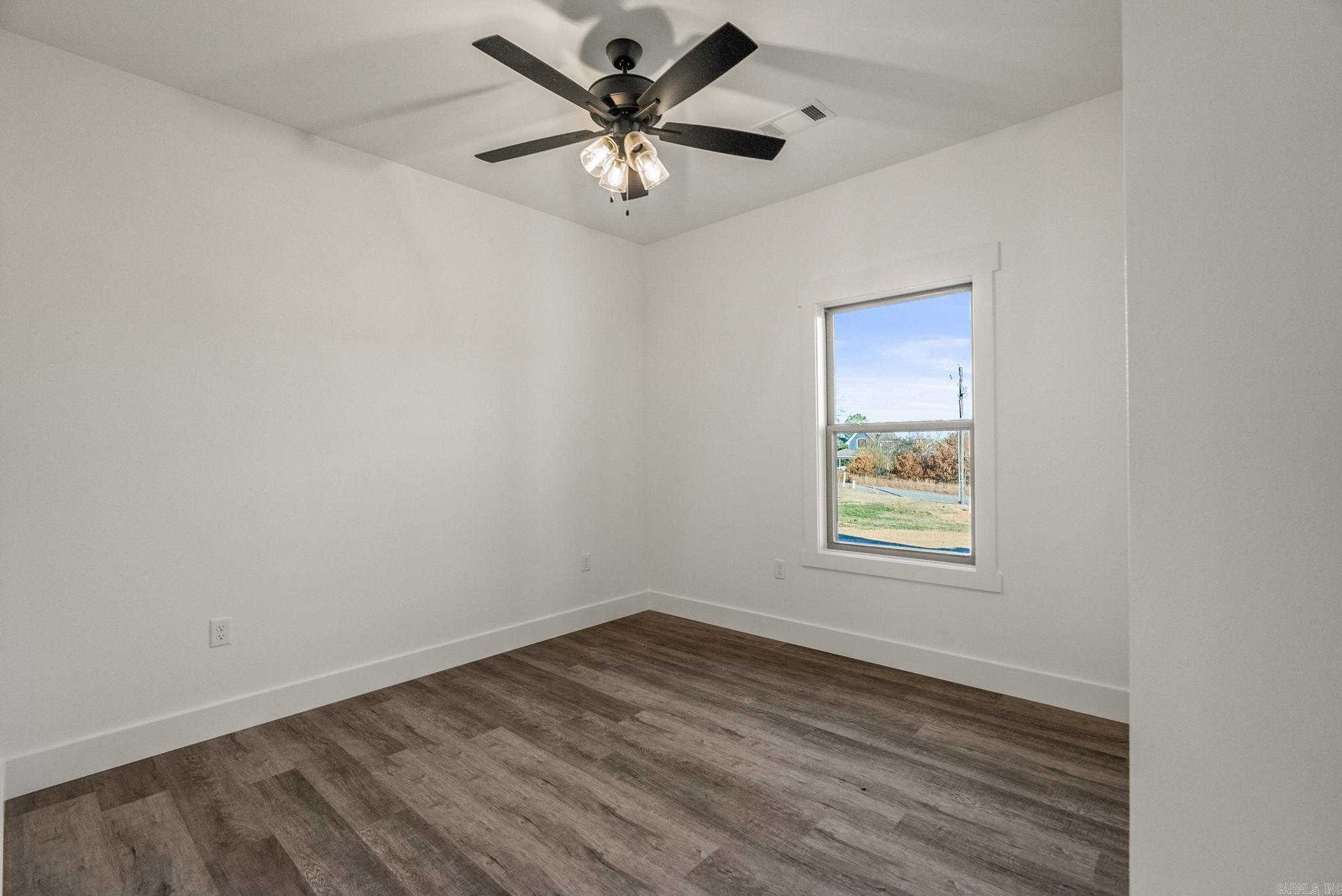 21 West Cedar Hill Road Greenbrier, AR 72058