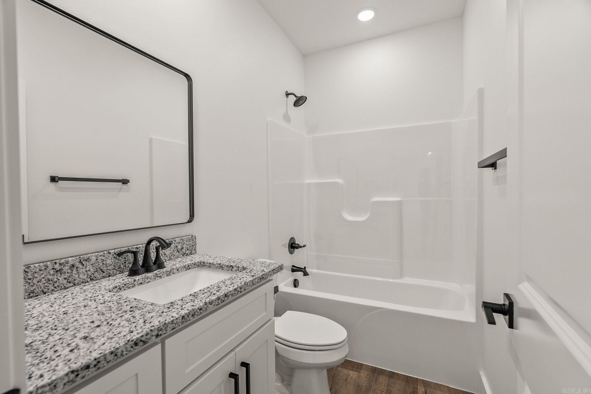 21 West Cedar Hill Road Greenbrier, AR 72058