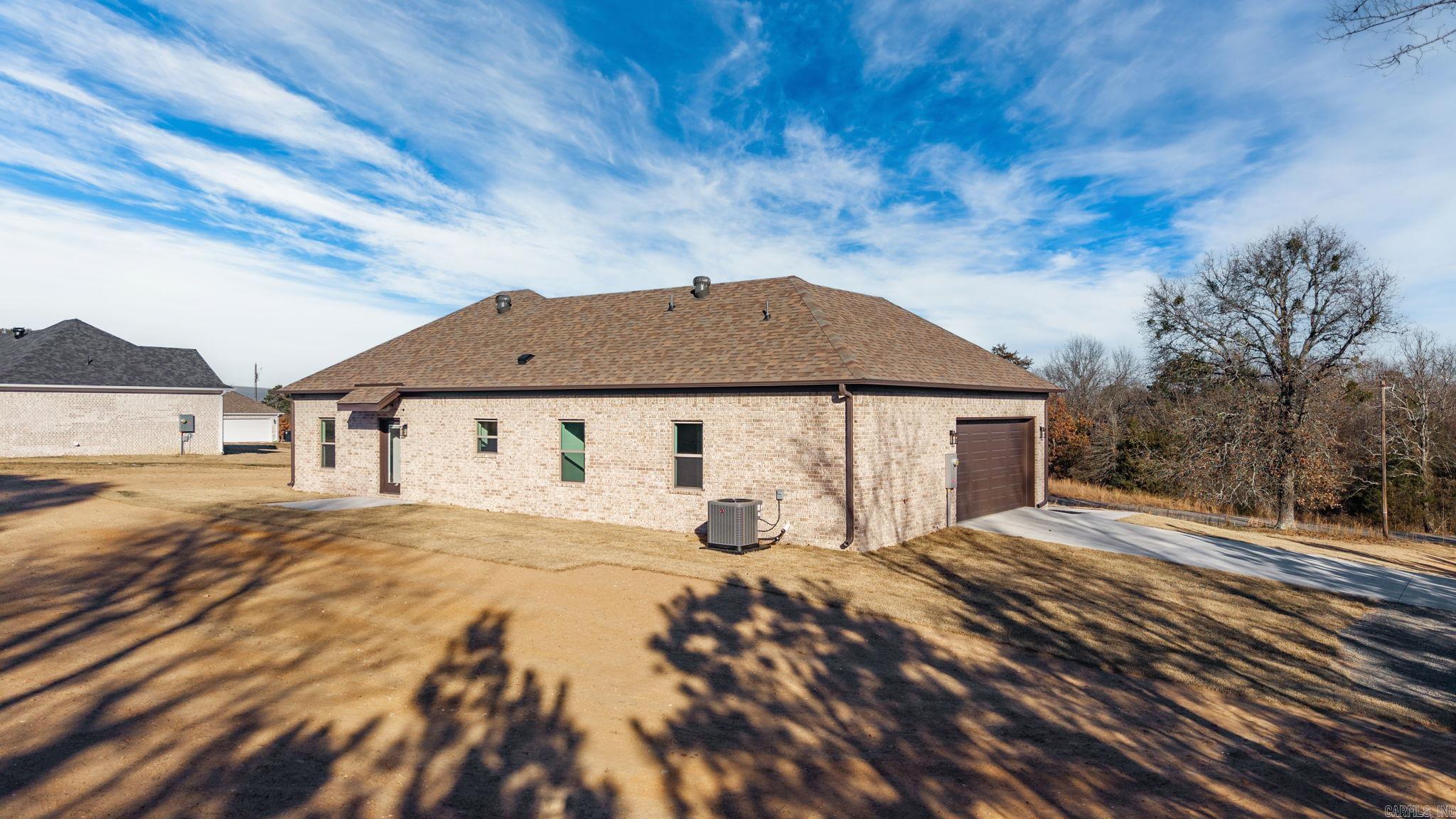 21 West Cedar Hill Road Greenbrier, AR 72058