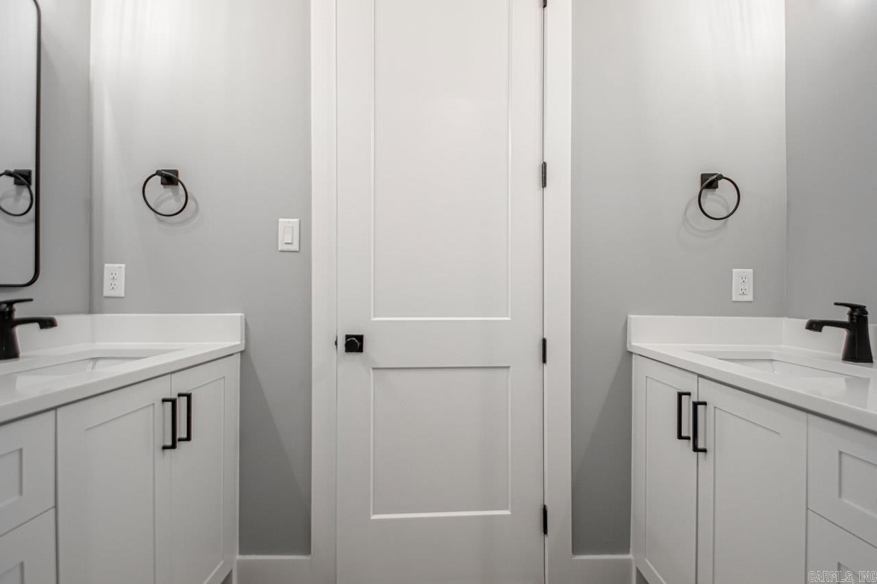 4917 Lake Vista  Benton, AR