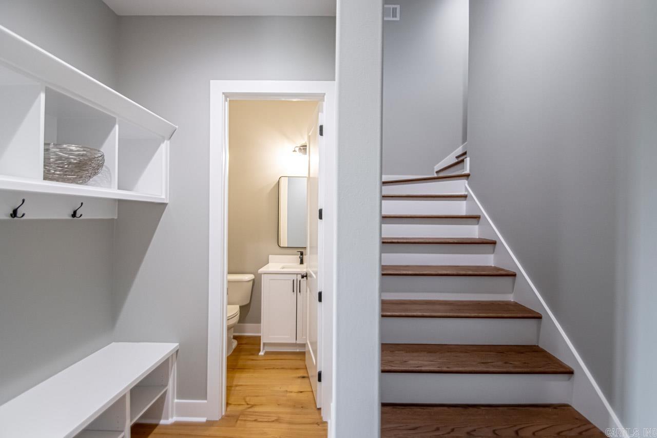 4917 Lake Vista  Benton, AR