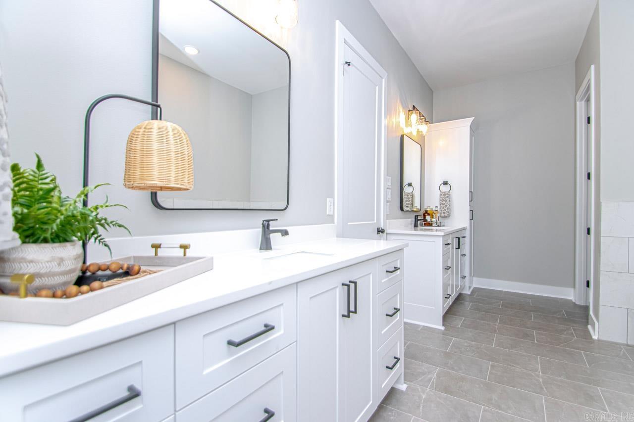 4917 Lake Vista  Benton, AR