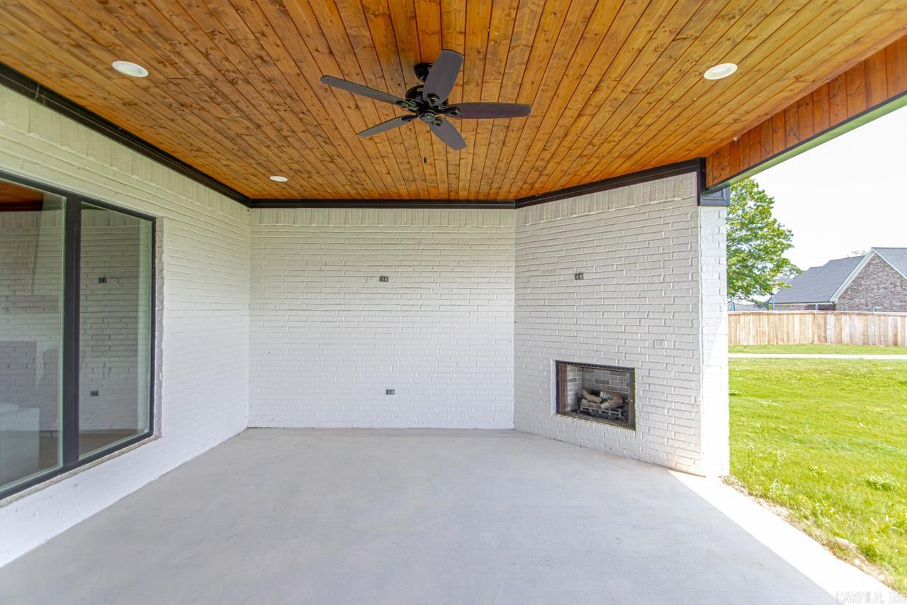 4917 Lake Vista  Benton, AR