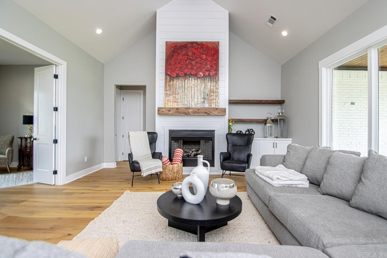 4917 Lake Vista  Benton, AR