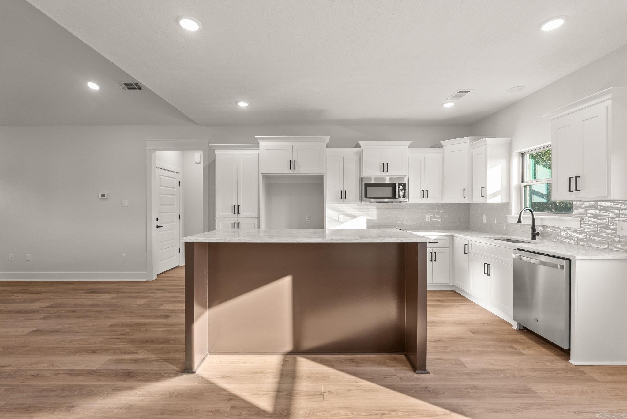 53 Summer Sky Drive  Greenbrier, AR