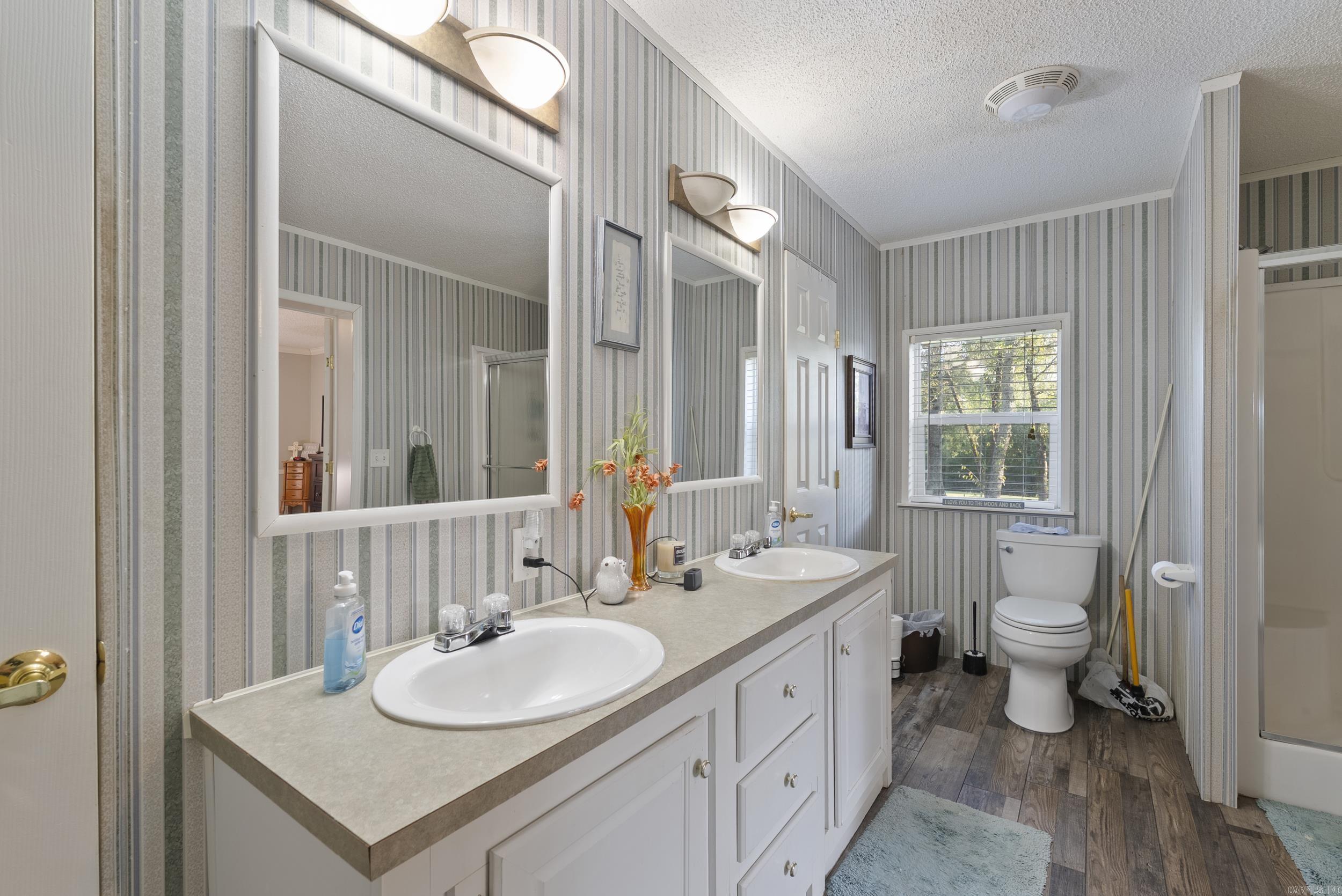 54 Terry Lynn  Perryville, AR