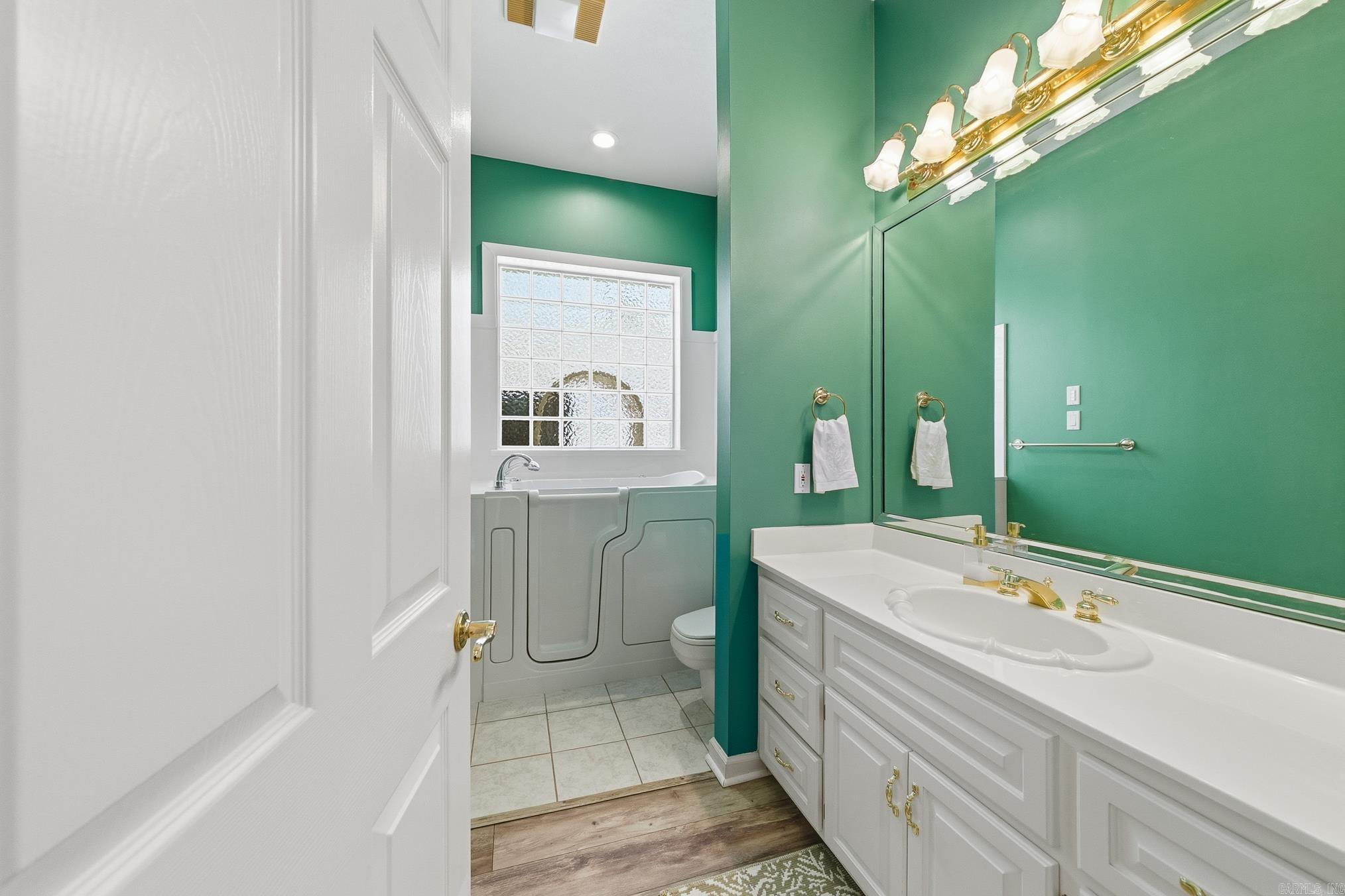 24 Woodland  Jacksonville, AR