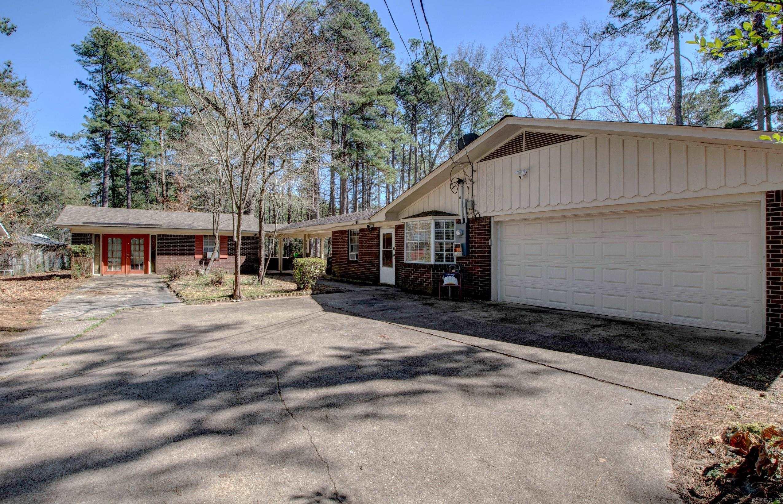 106 Pine Forest  Fordyce, AR