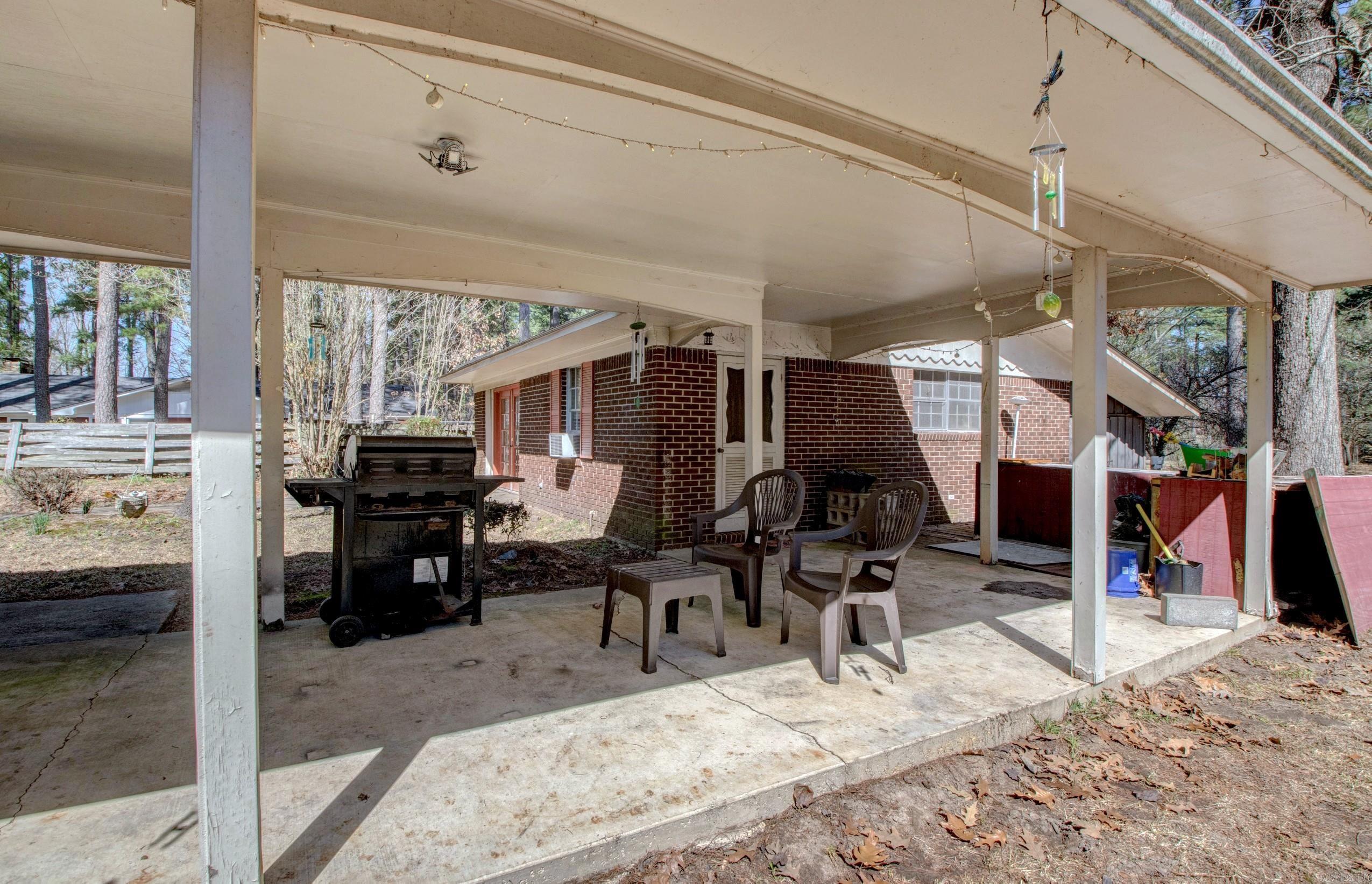 106 Pine Forest  Fordyce, AR