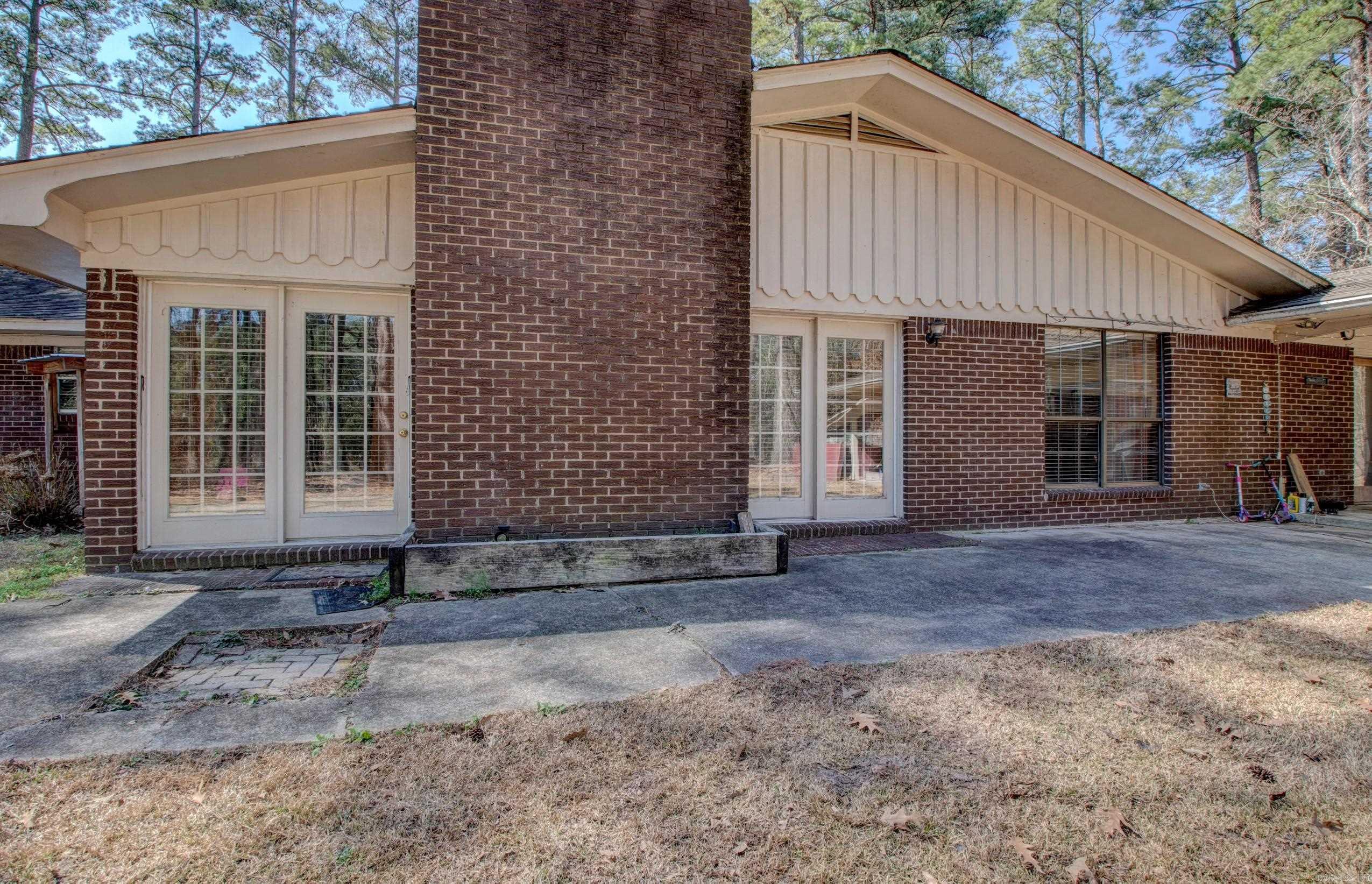106 Pine Forest  Fordyce, AR