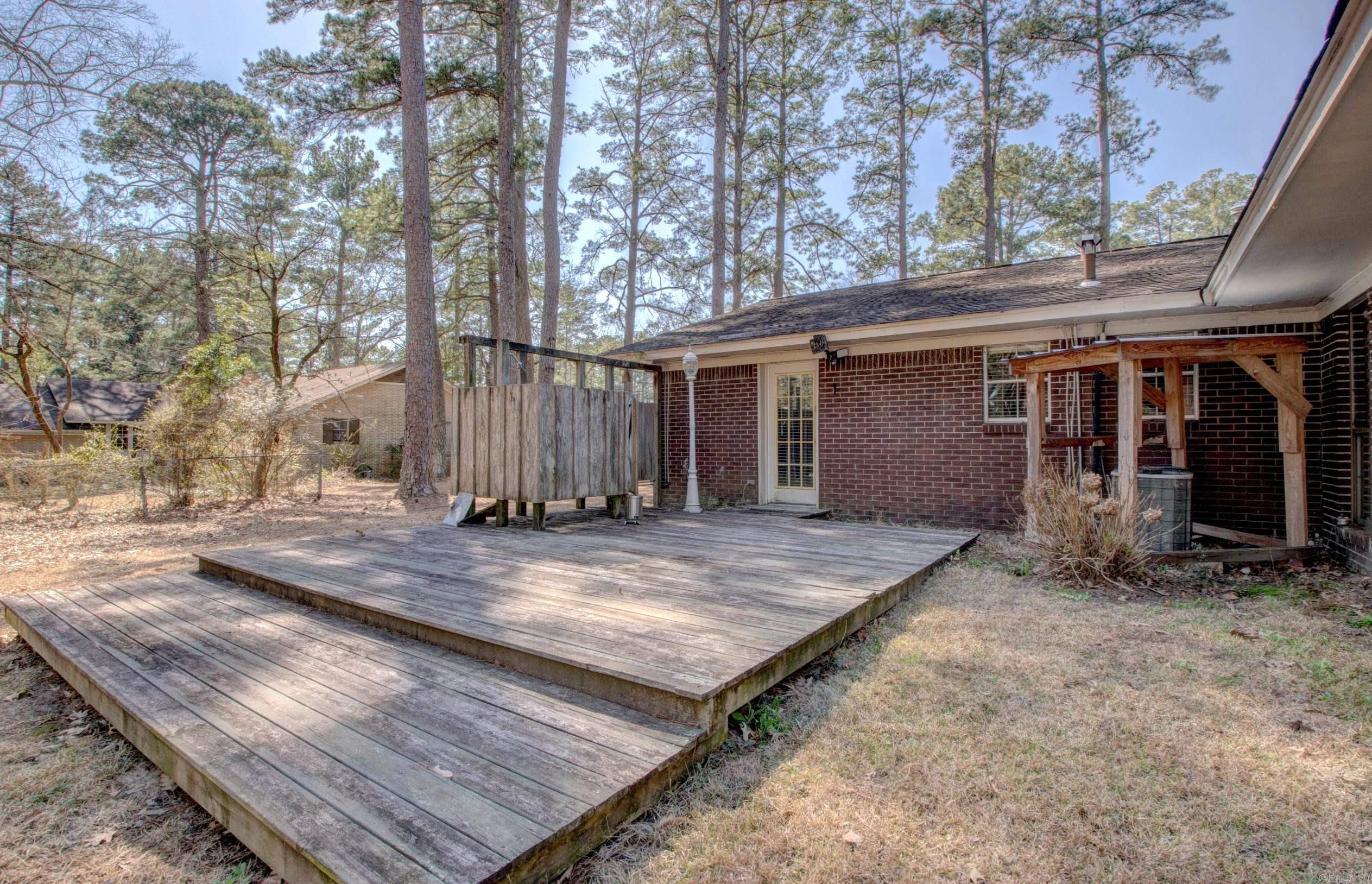106 Pine Forest  Fordyce, AR
