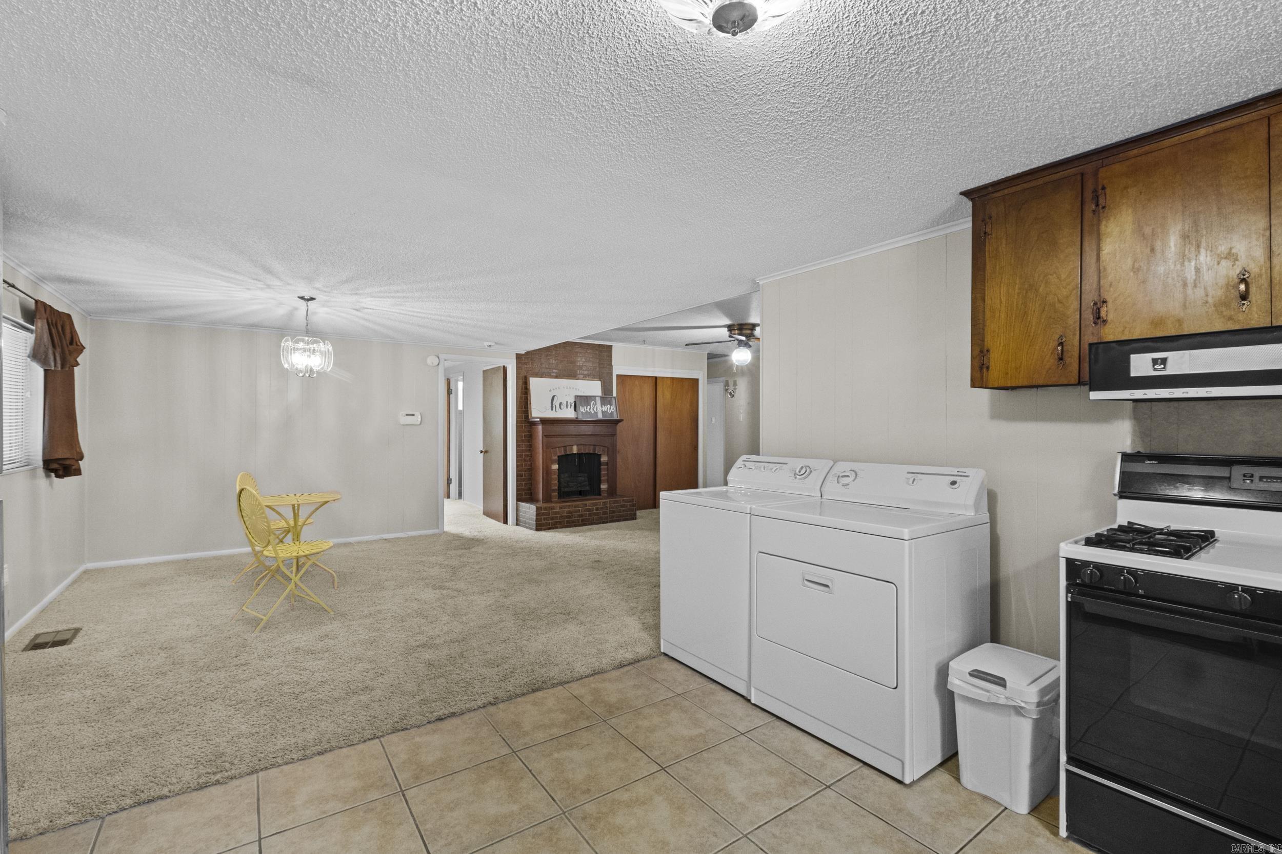 1926 E Lee  Sherwood, AR