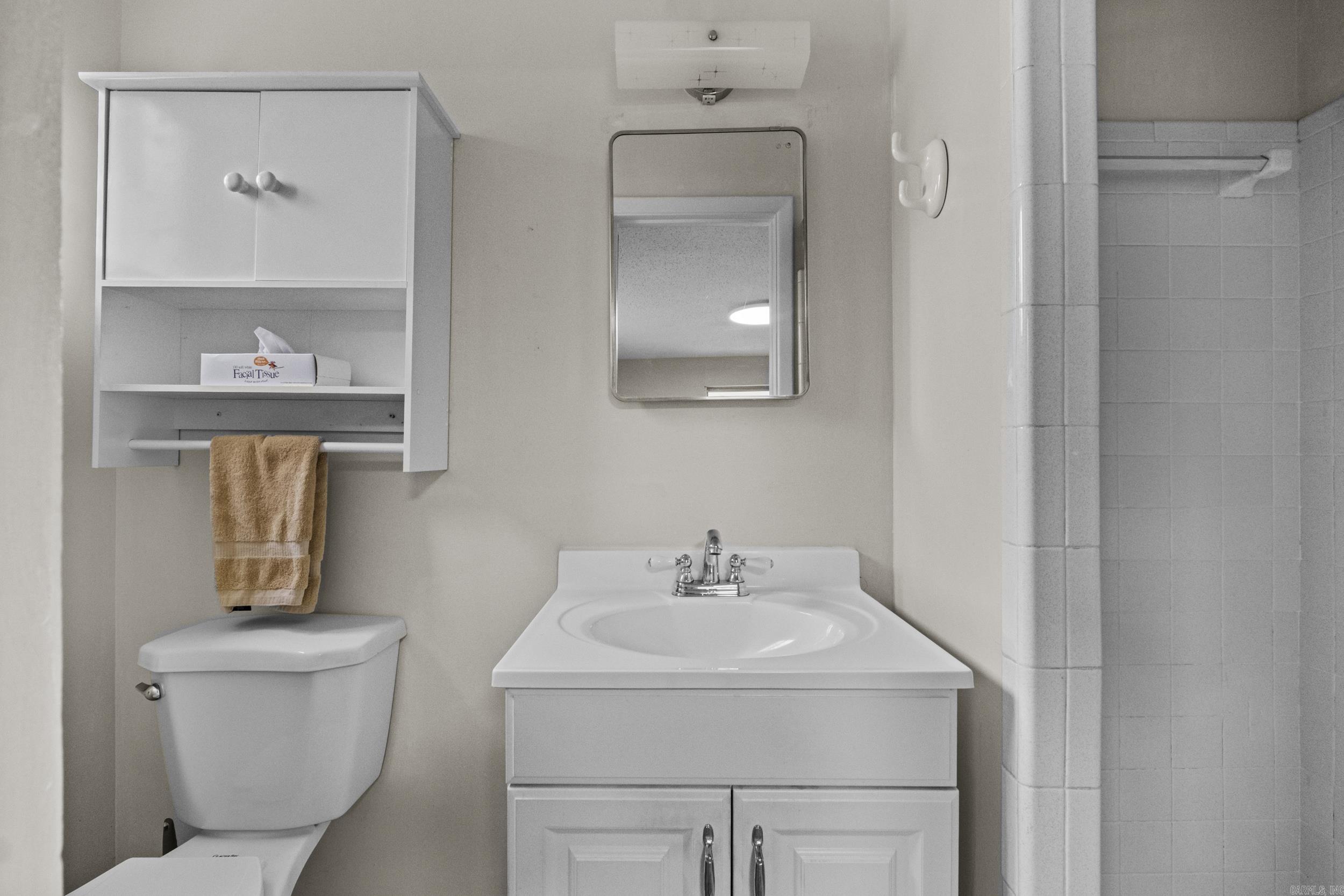 1926 E Lee  Sherwood, AR