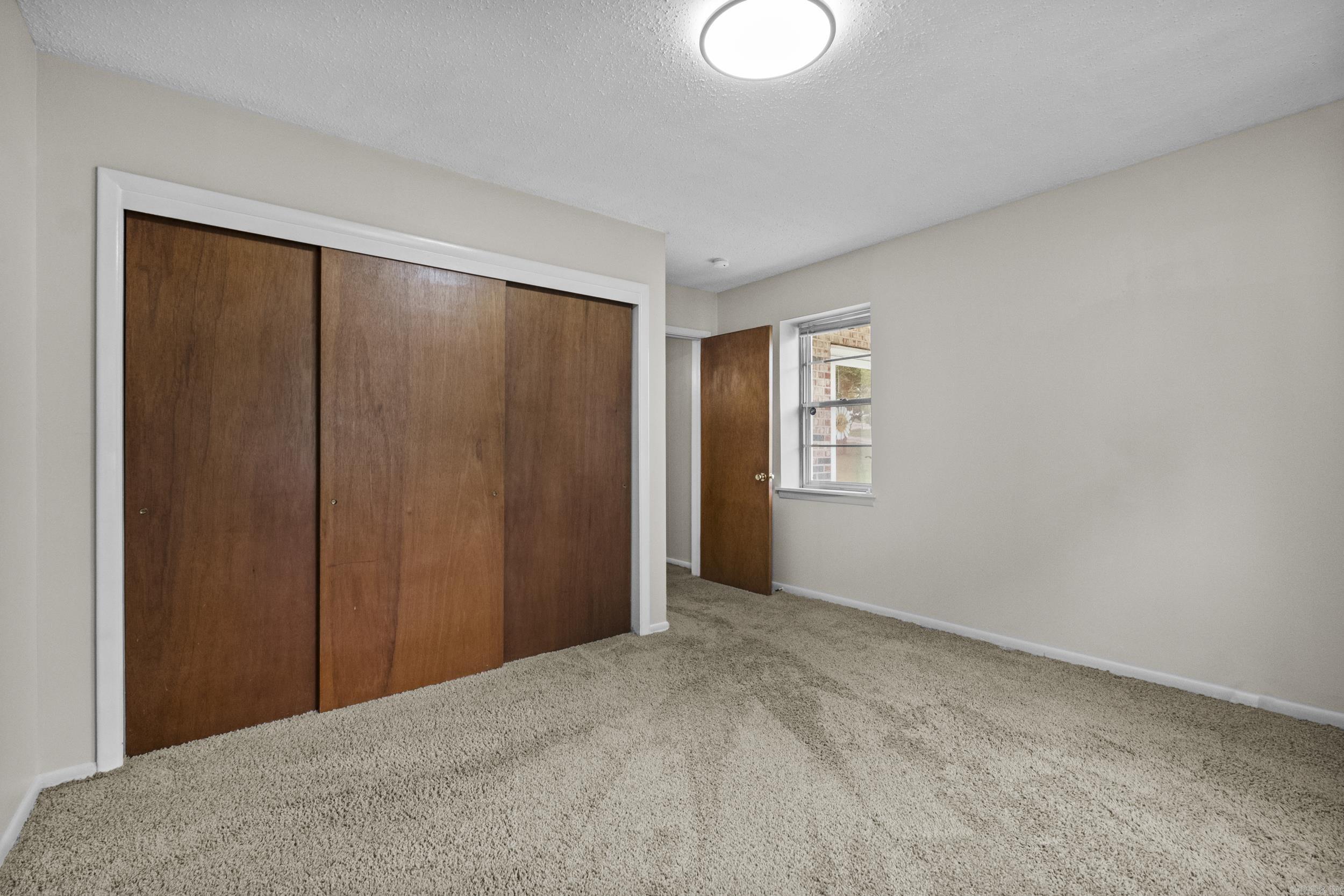 1926 E Lee  Sherwood, AR