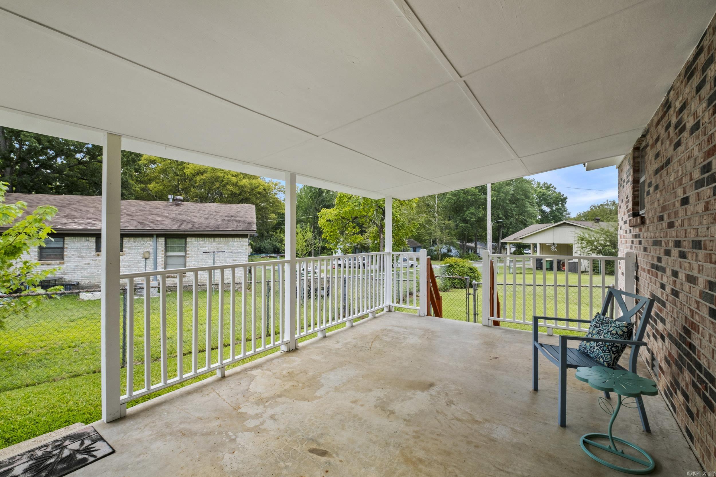 1926 E Lee  Sherwood, AR