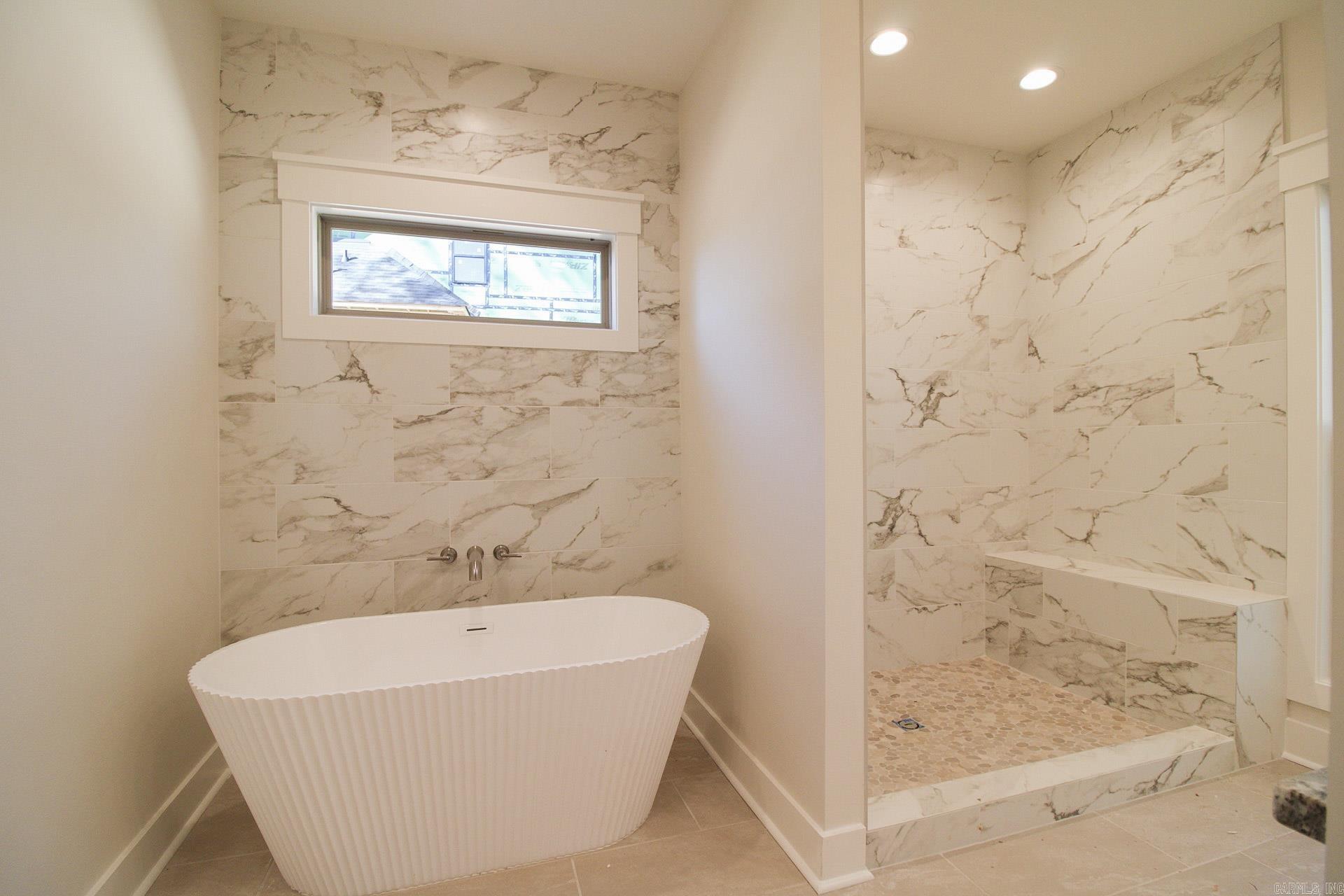 4685 College Conway, AR 72034