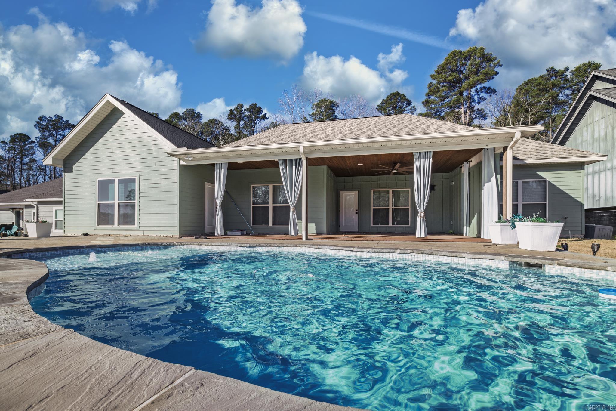 664 Hiram  Bauxite, AR