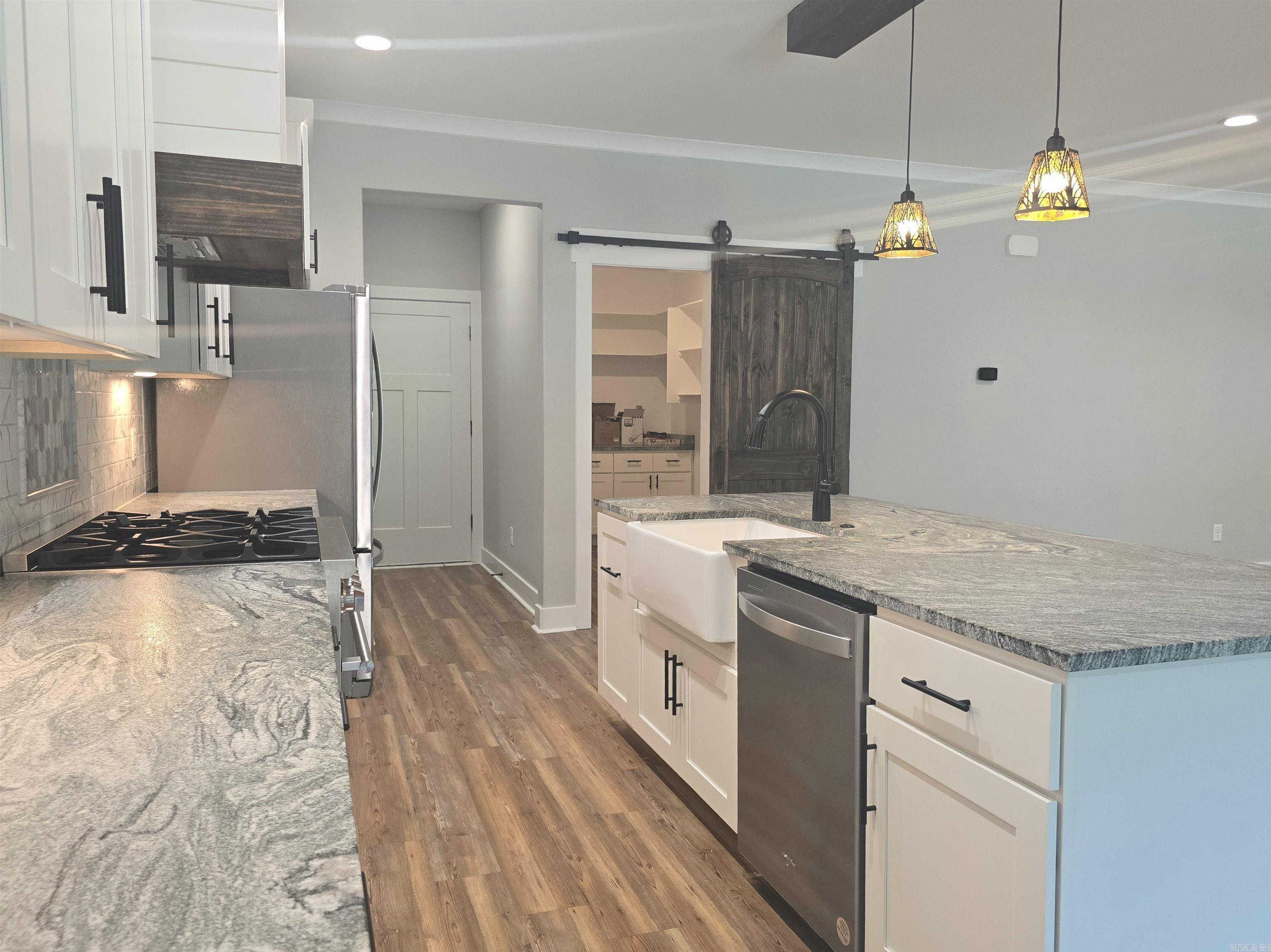 664 Hiram  Bauxite, AR