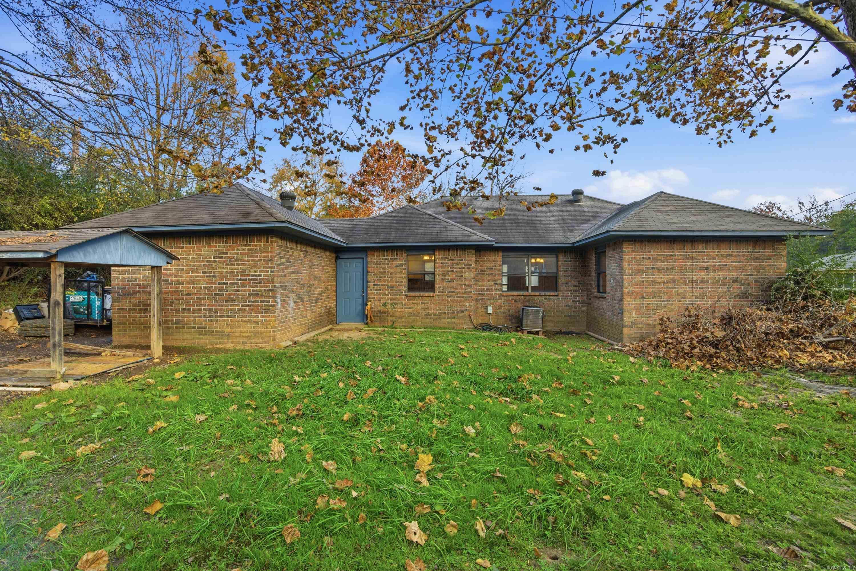 907 Mountain Valley Dr  Perryville, AR