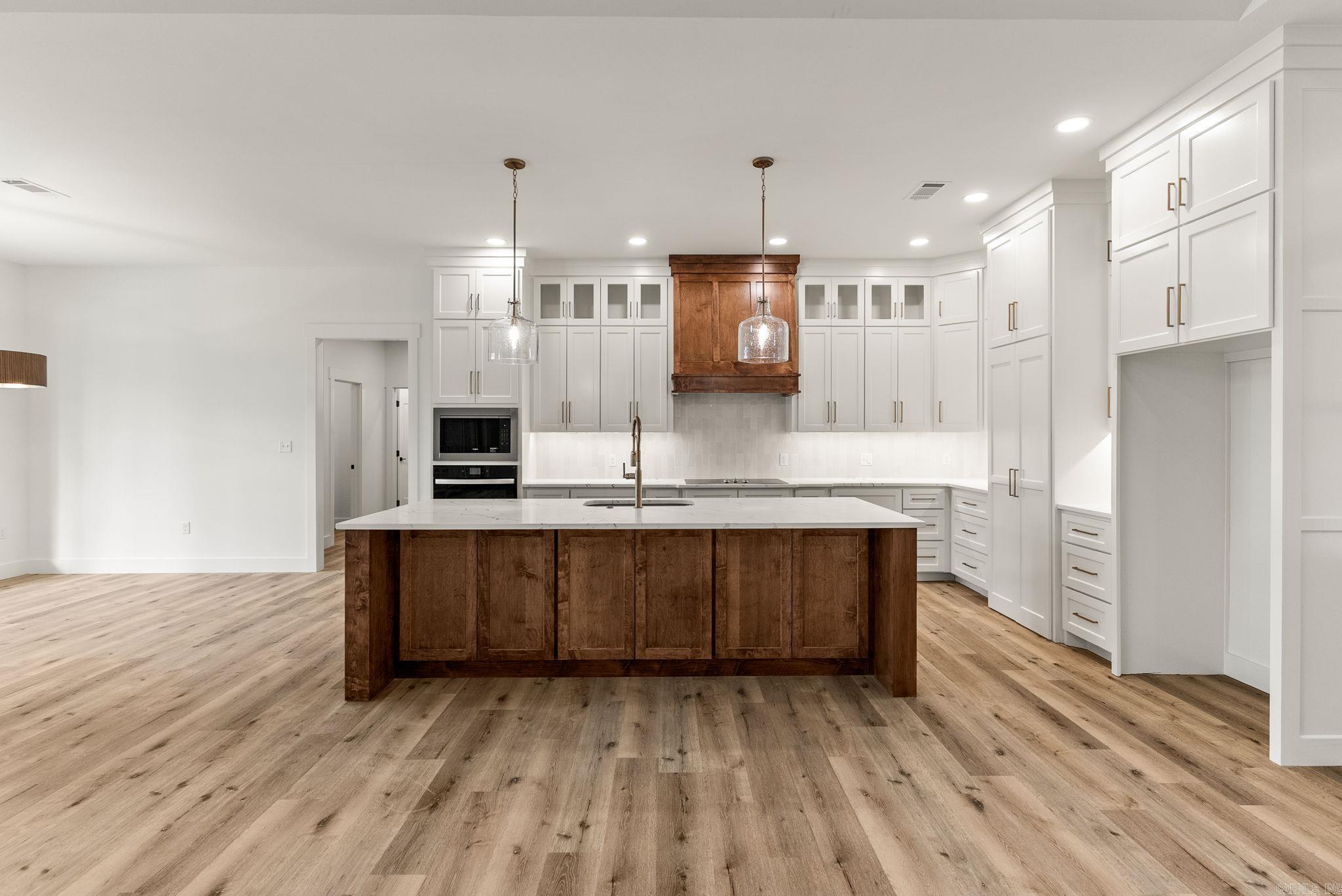 15 Elrod Drive  Greers Ferry, AR