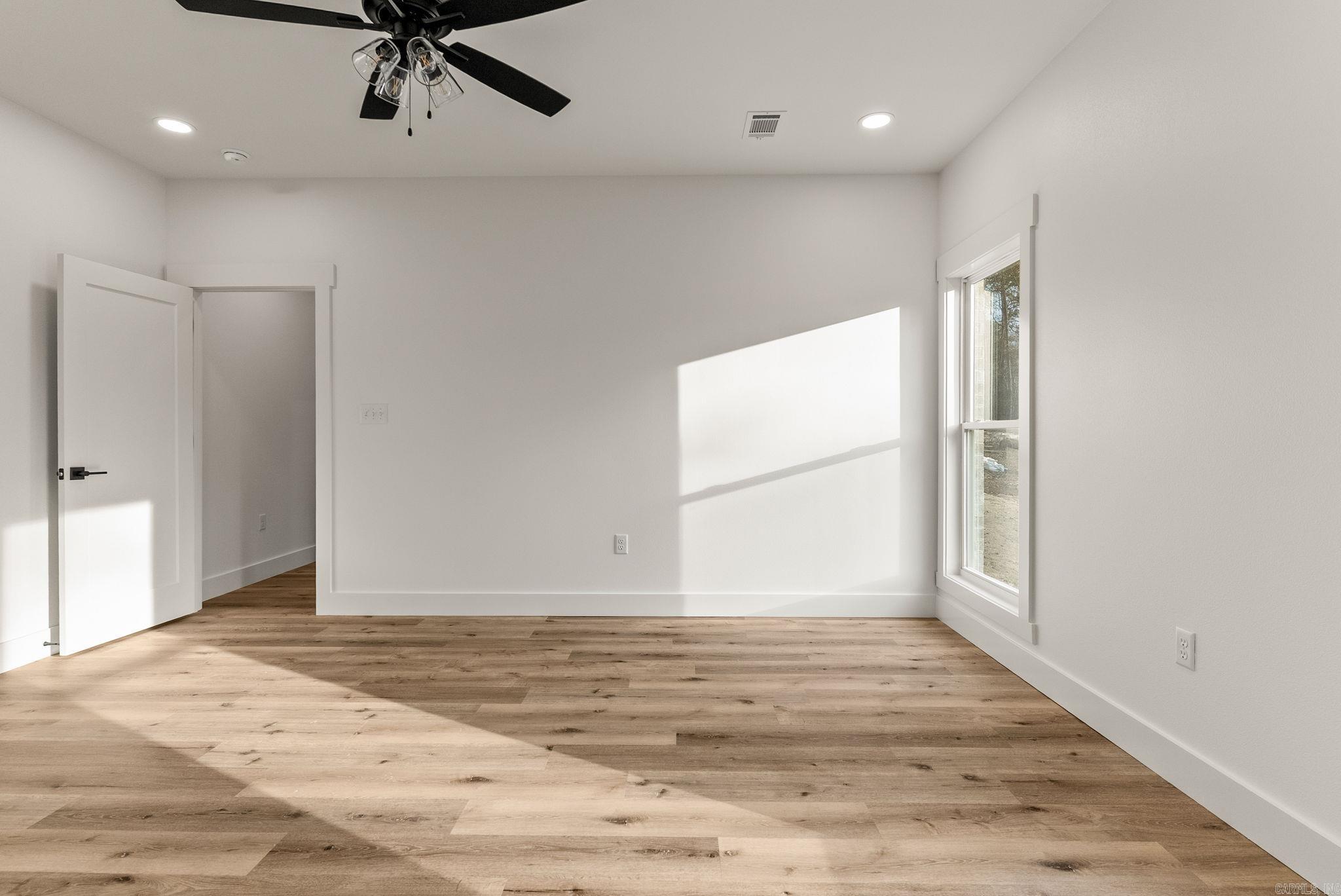 15 Elrod Drive  Greers Ferry, AR