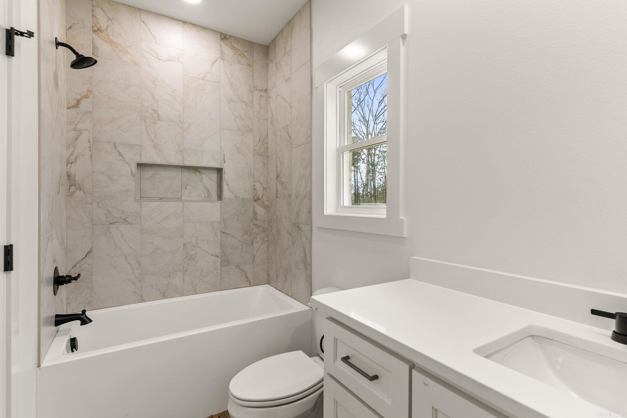 15 Elrod Drive  Greers Ferry, AR