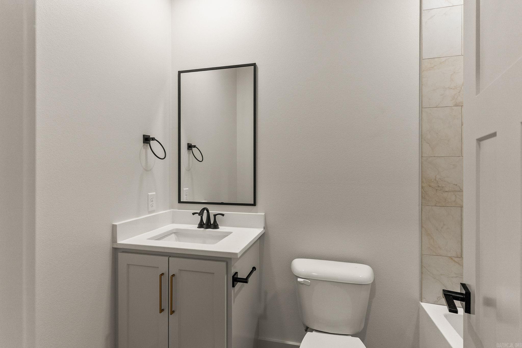 85 Emerald Lane  Greers Ferry, AR