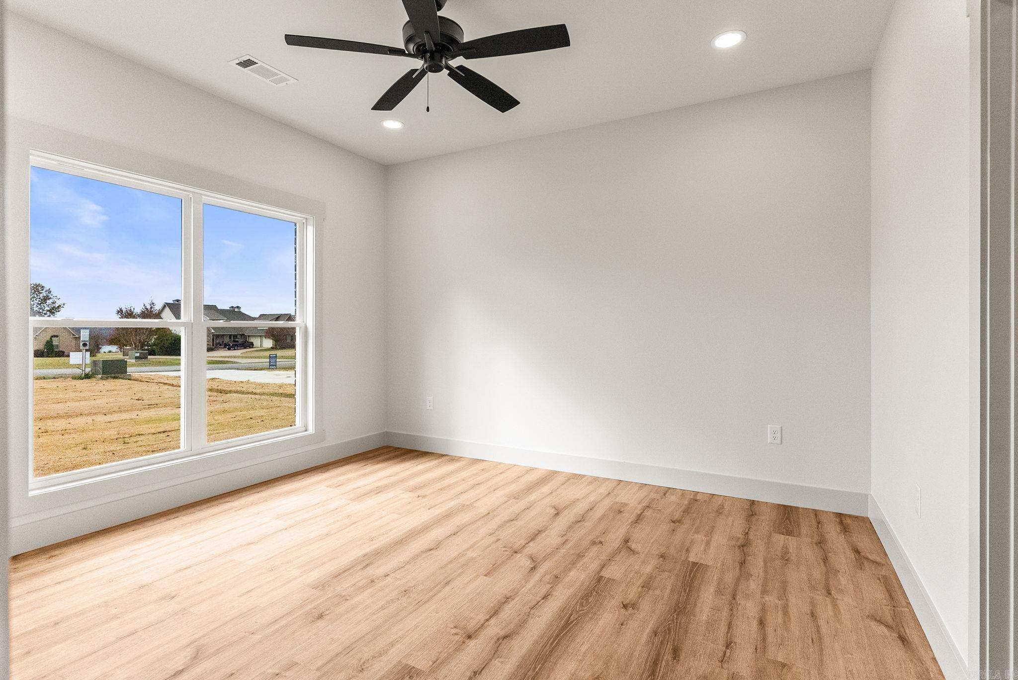 85 Emerald Lane  Greers Ferry, AR