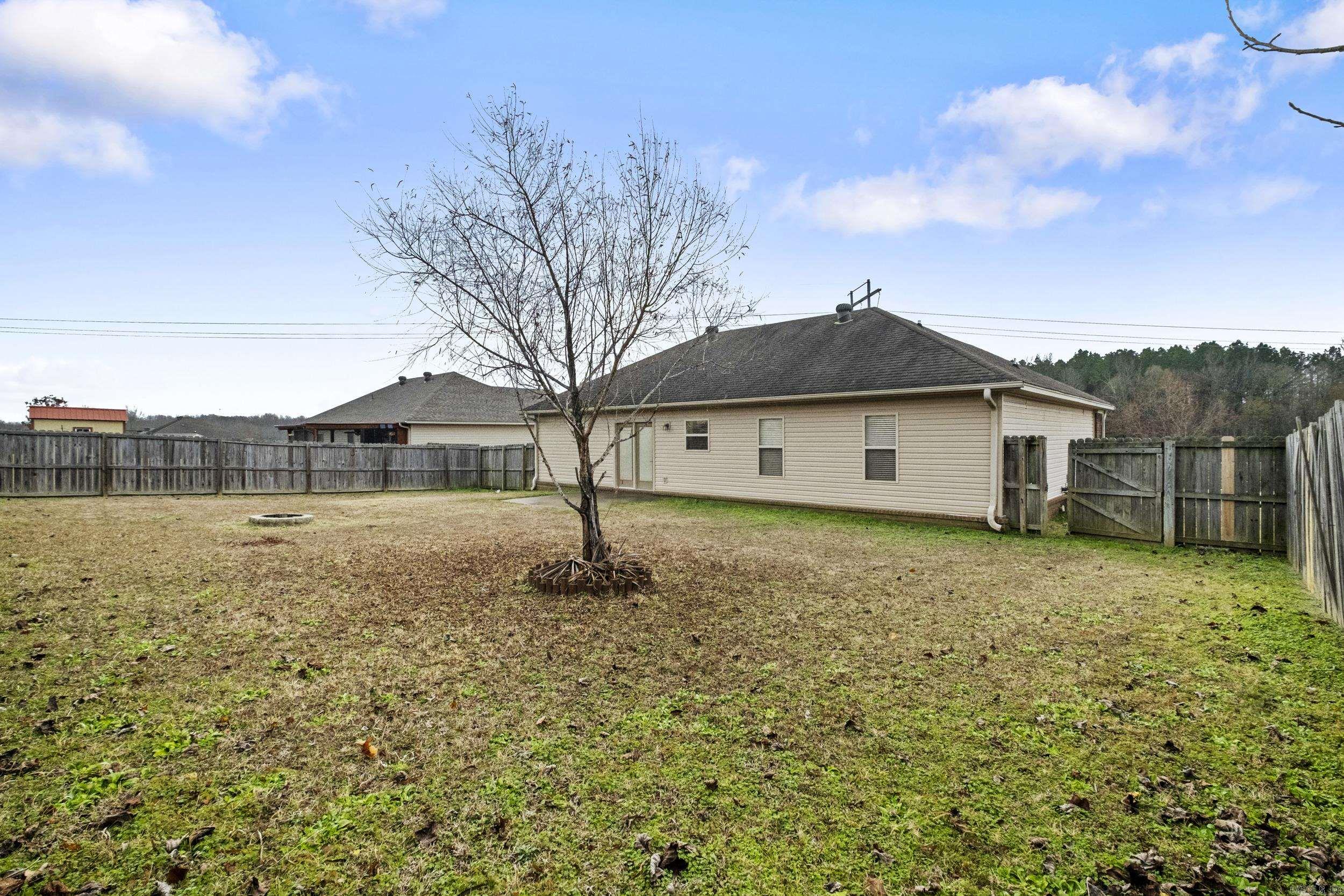 710 Rolling Rock  Austin, AR