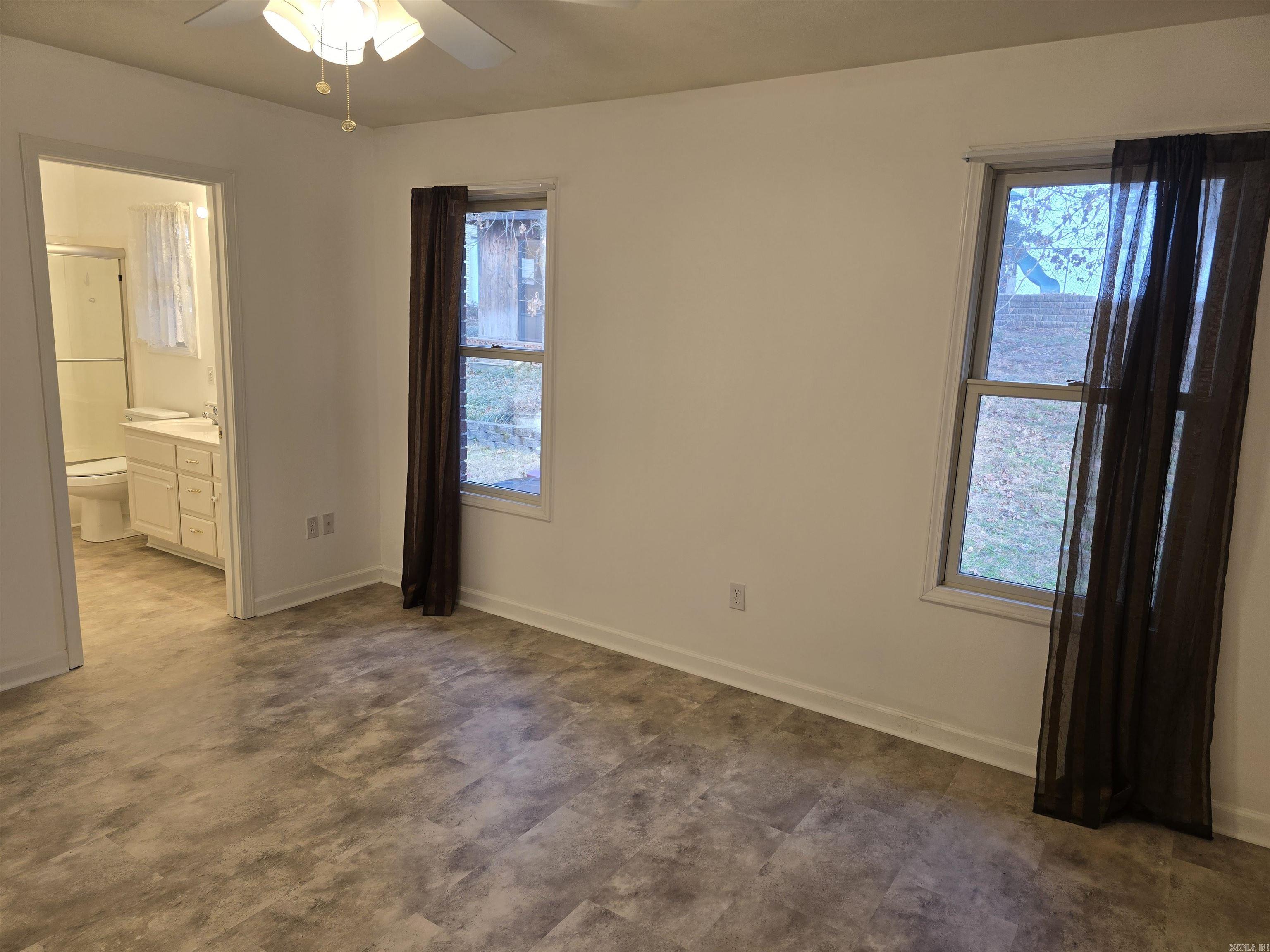 25 Caney Hill  Conway, AR