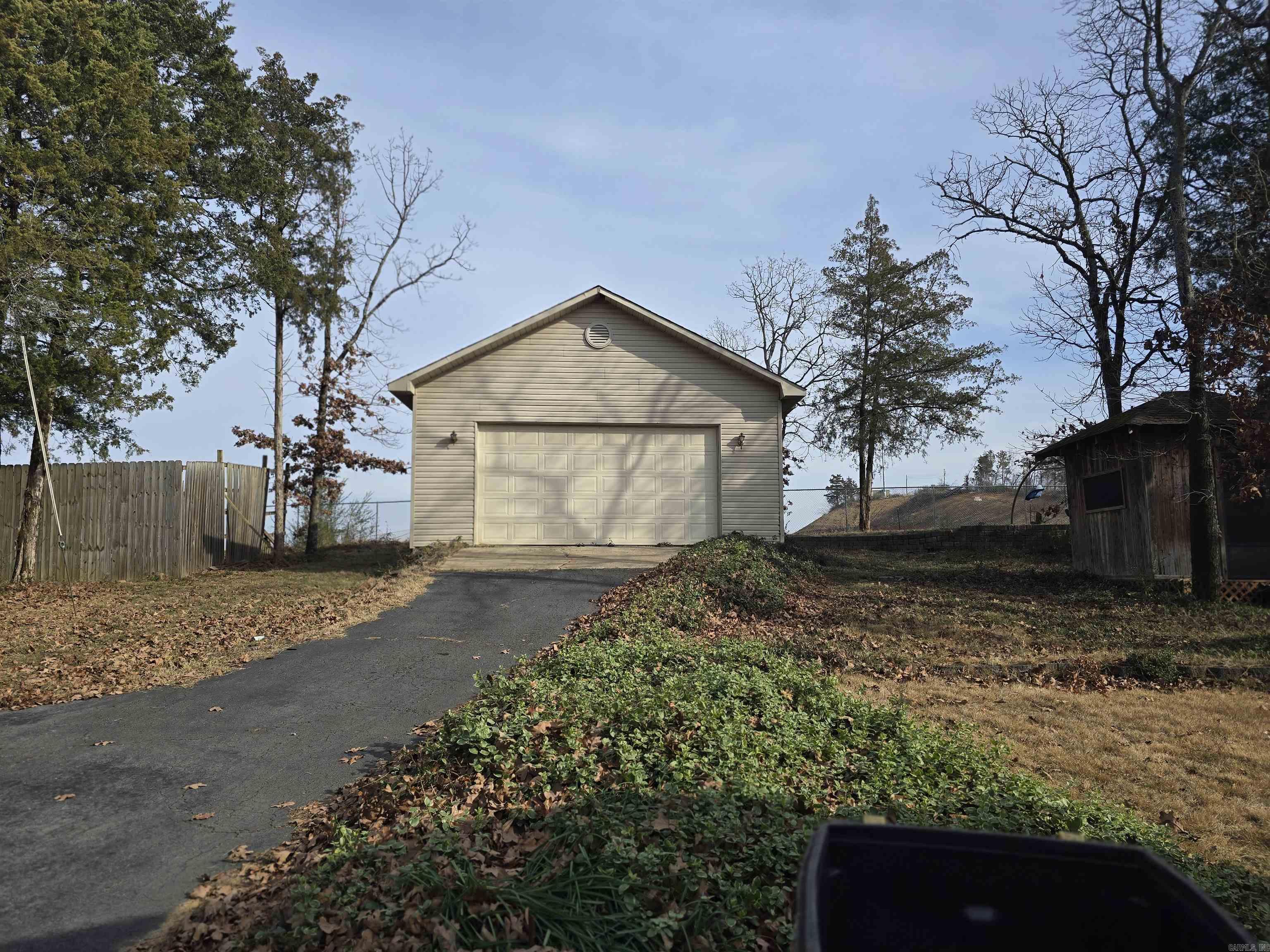 25 Caney Hill  Conway, AR